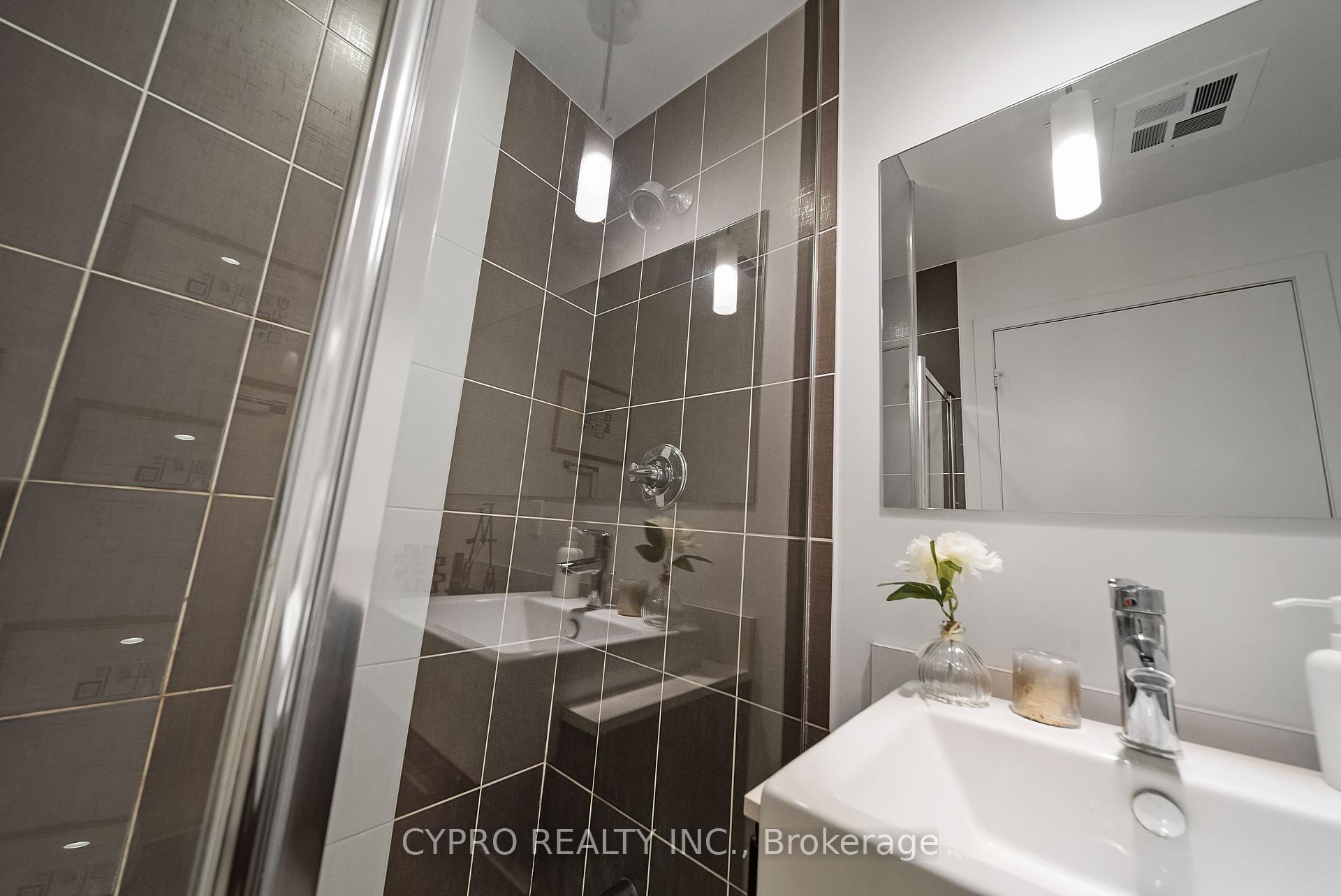 #601 - 770 BAY St, Toronto, ON M5G0A6 | 2 Bedroom 2 Bathroom Condo Apt | Image 18