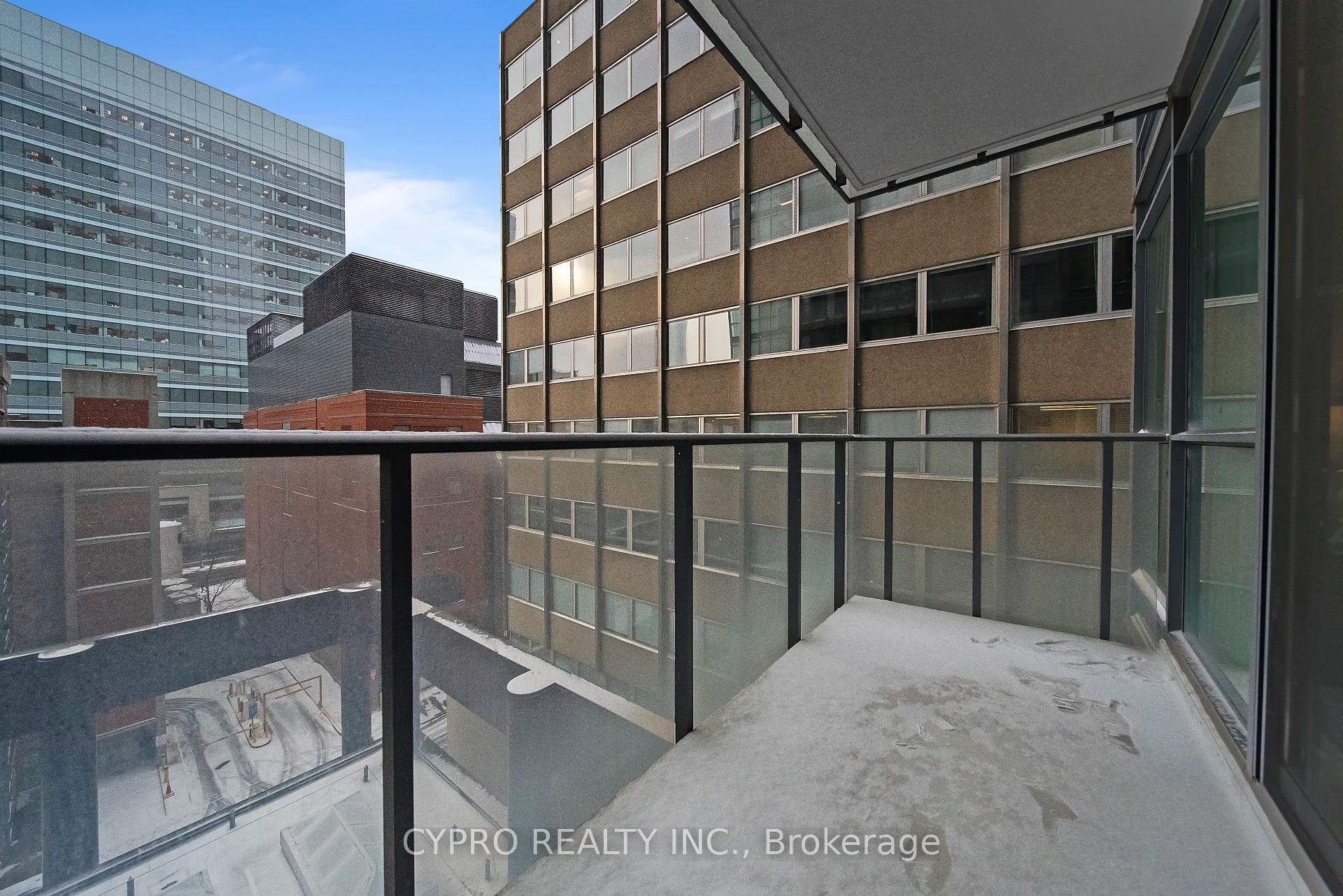 #601 - 770 BAY St, Toronto, ON M5G0A6 | 2 Bedroom 2 Bathroom Condo Apt | Image 20