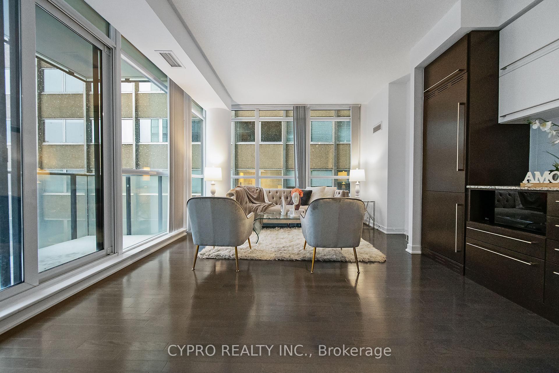 #601 - 770 BAY St, Toronto, ON M5G0A6 | 2 Bedroom 2 Bathroom Condo Apt | Image 4