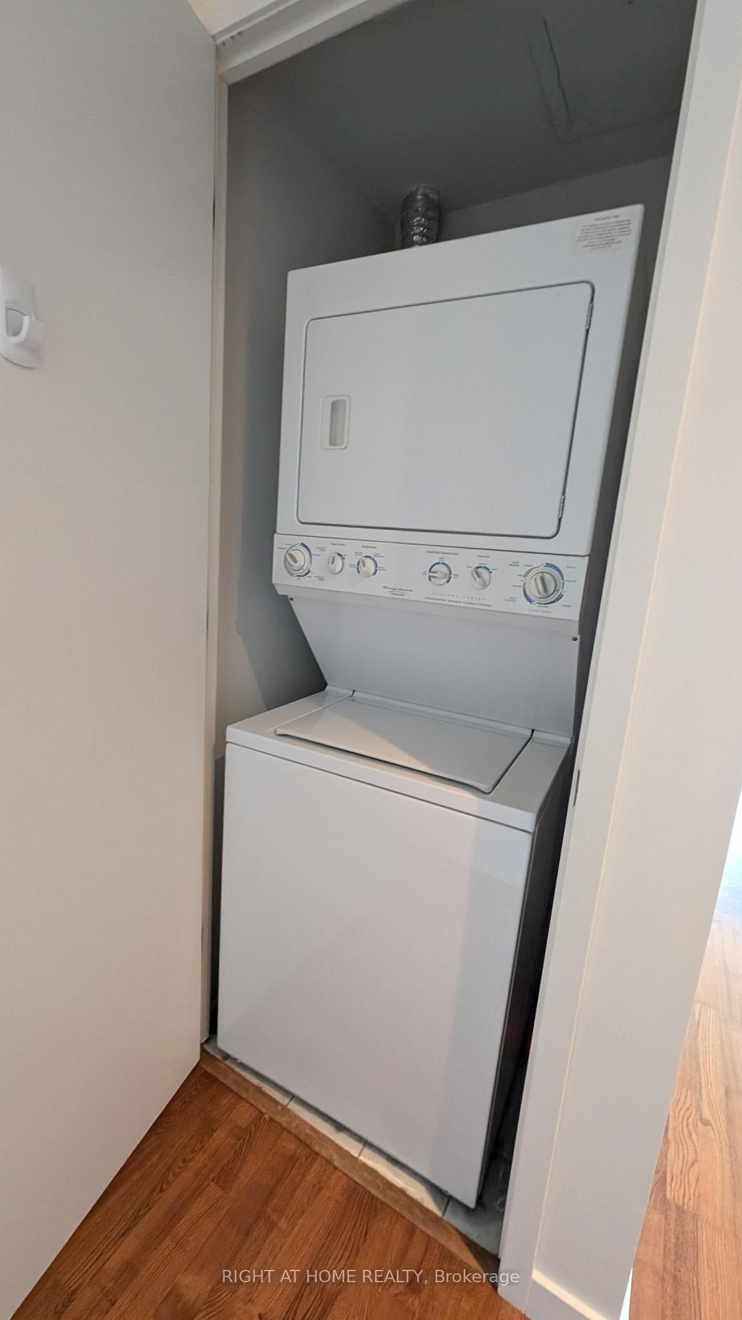 #2104 - 281 Mutual St, Toronto, ON M4Y3C4 | 1 Bedroom 1 Bathroom Condo Apt | Image 18