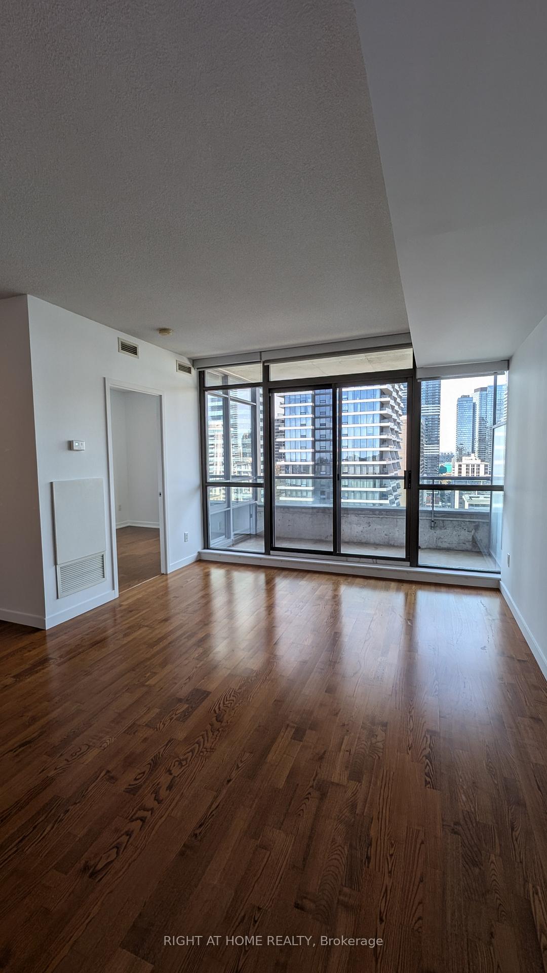 #2104 - 281 Mutual St, Toronto, ON M4Y3C4 | 1 Bedroom 1 Bathroom Condo Apt | Image 4