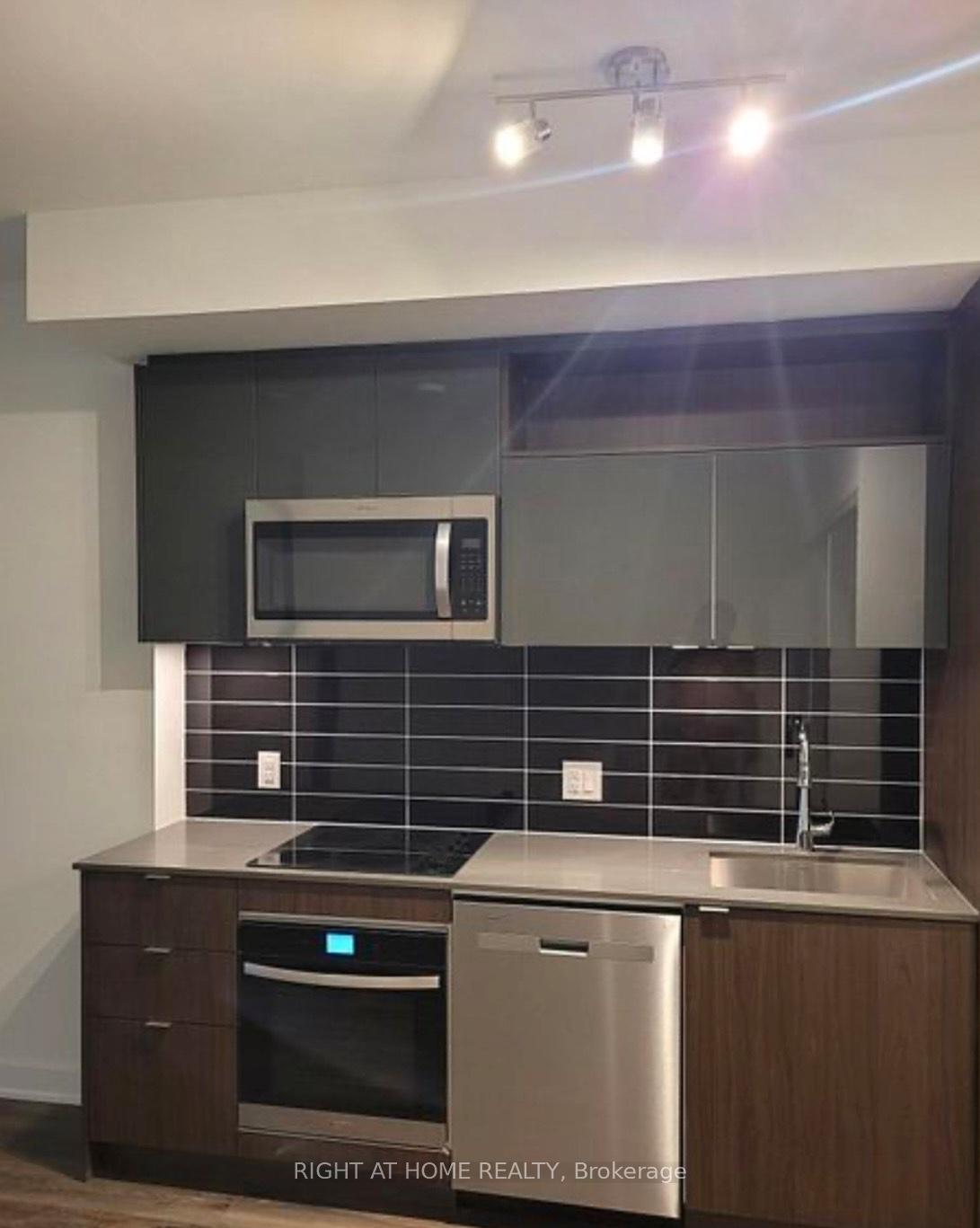 #209 - 100 Dalhousie St, Toronto, ON M5B1E1 | 0 Bedroom 1 Bathroom Condo Apt | Image 3