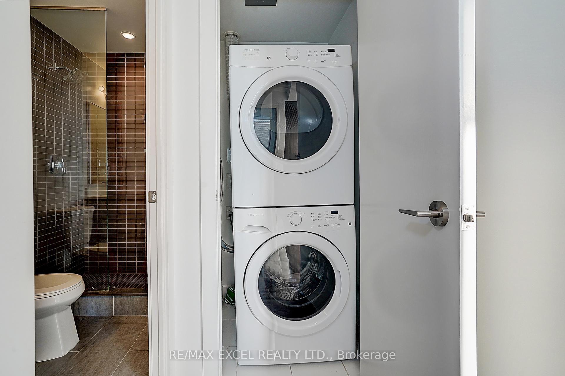 #2201 - 200 Bloor St W, Toronto, ON M5S0B1 | 2 Bedroom 2 Bathroom Condo Apt | Image 24