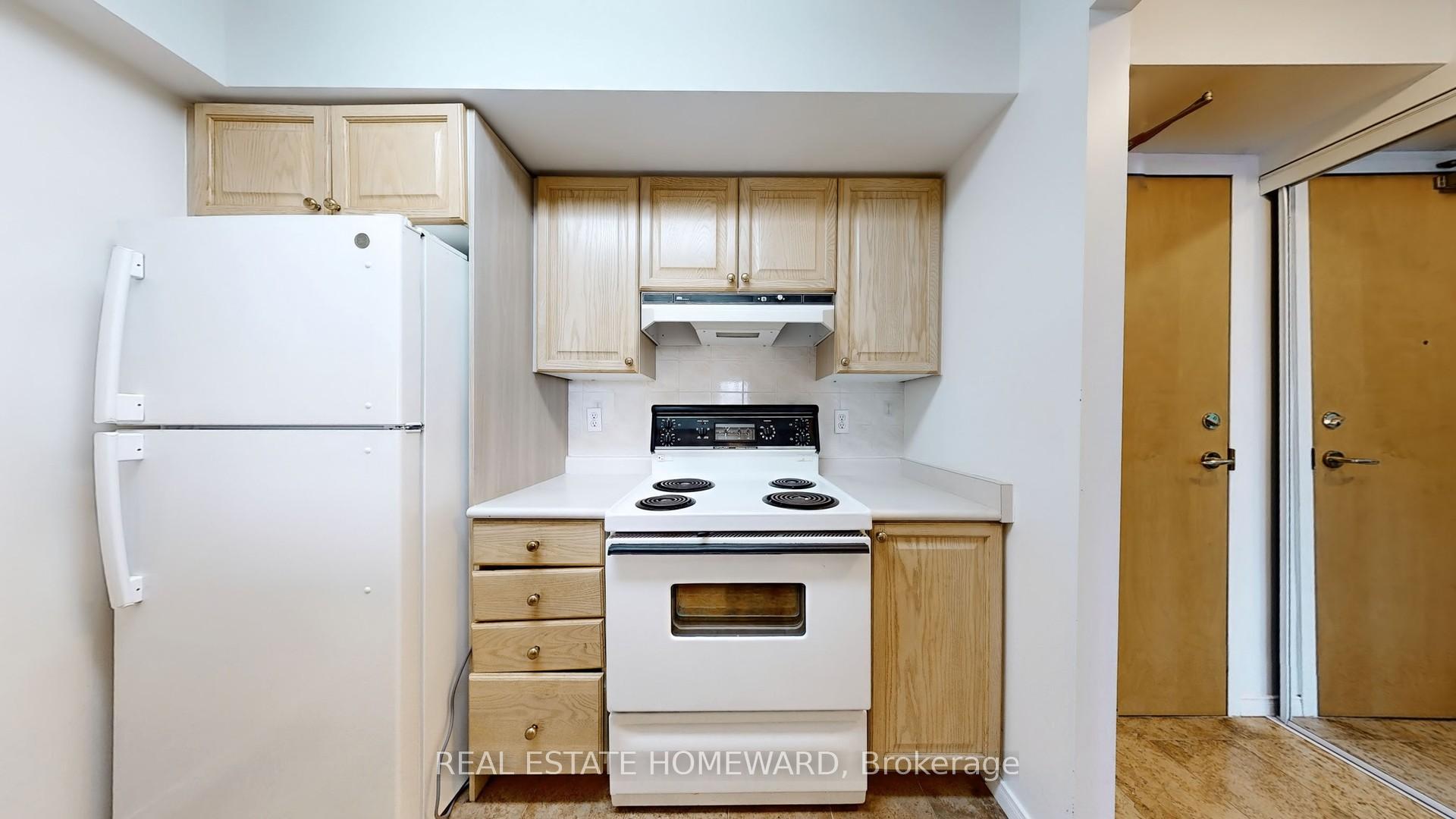 #2111 - 238 Doris Ave, Toronto, ON M2N6W1 | 2 Bedroom 2 Bathroom Condo Apt | Image 17