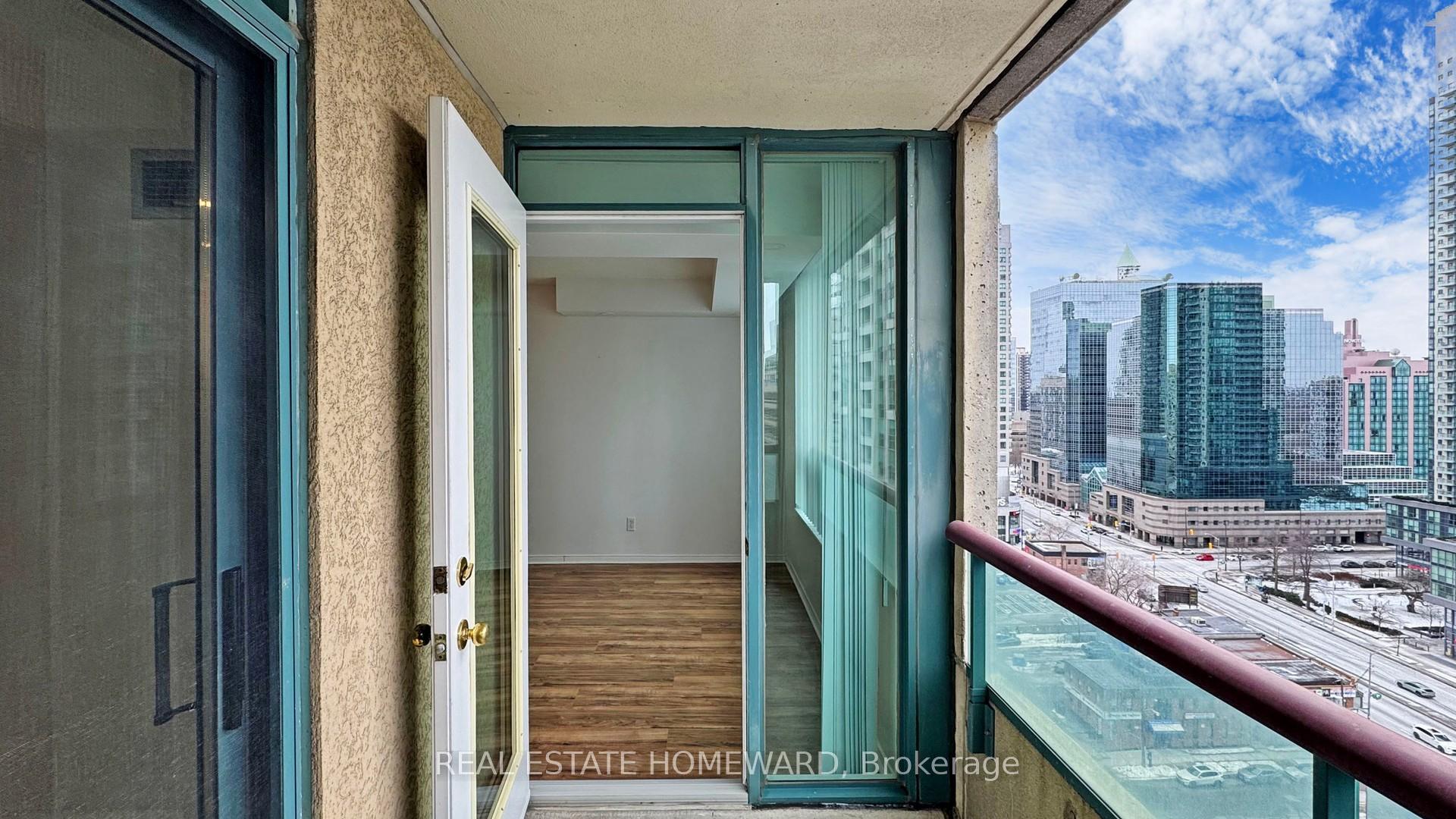 #2111 - 238 Doris Ave, Toronto, ON M2N6W1 | 2 Bedroom 2 Bathroom Condo Apt | Image 32