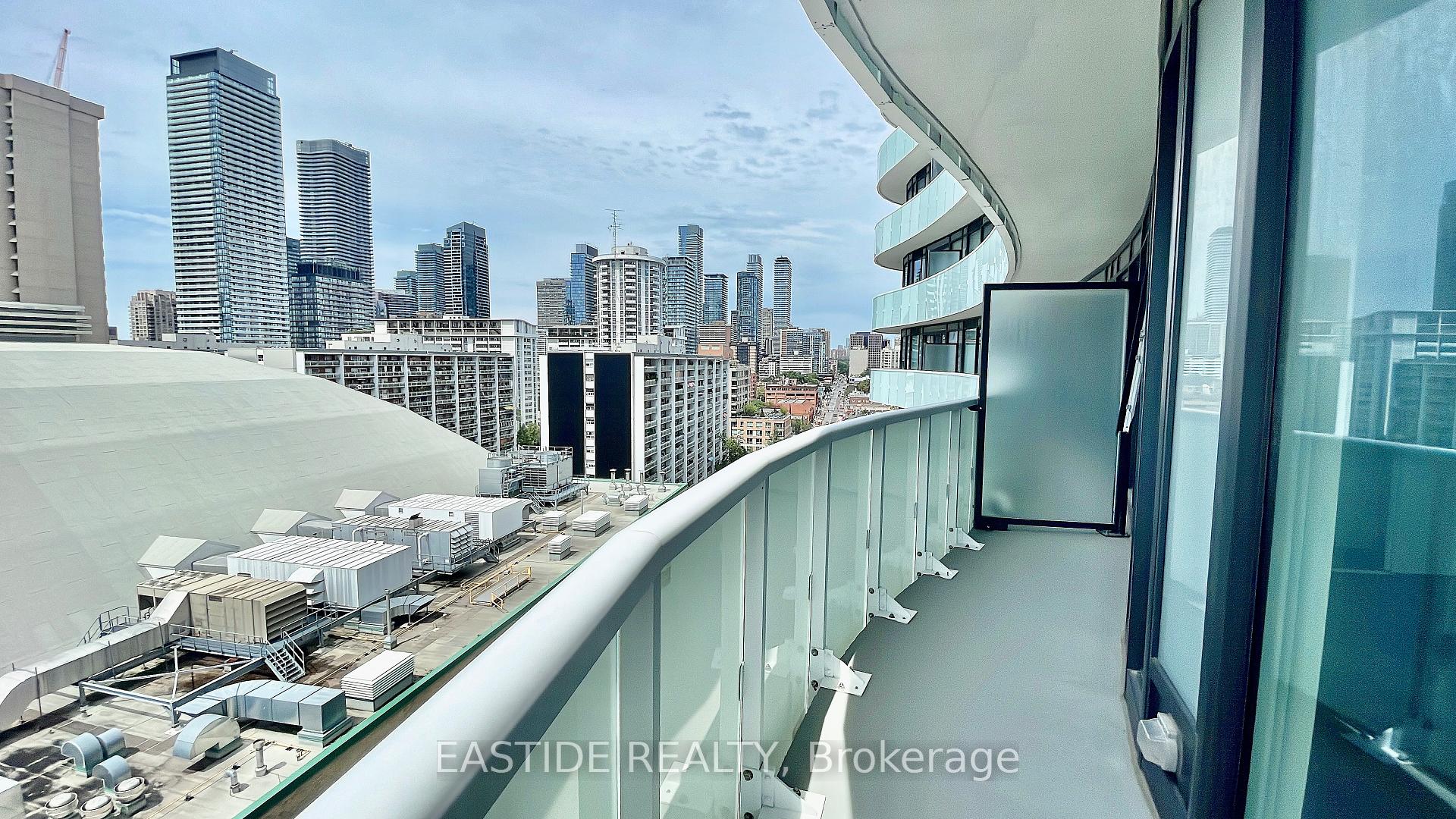 #1402 - 403 Church St, Toronto, ON M4Y2C2 | 2 Bedroom 2 Bathroom Condo Apt | Image 11