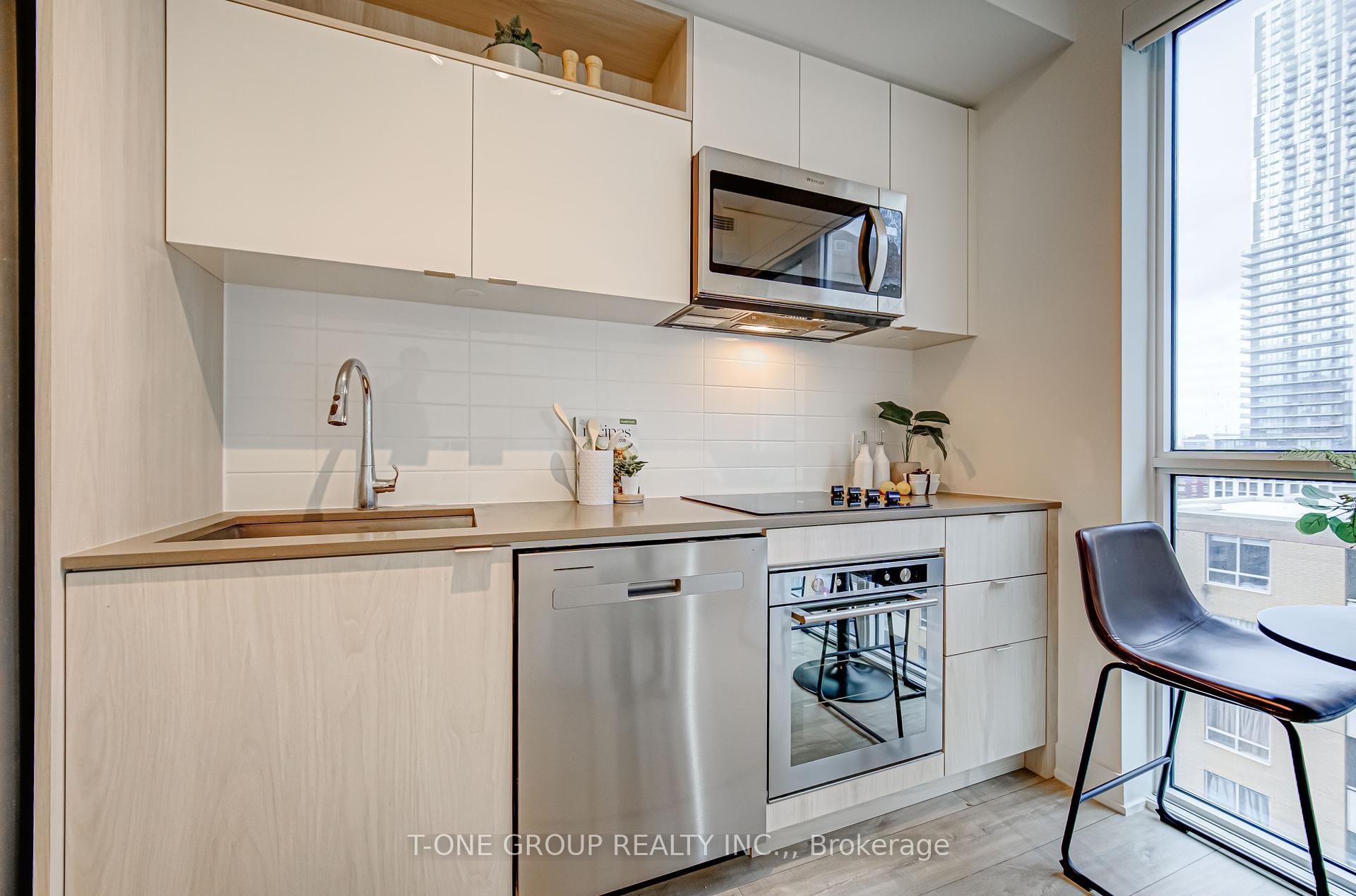 #905 - 100 Dalhousie St, Toronto, ON M5B0C7 | 1 Bedroom 1 Bathroom Condo Apt | Image 10