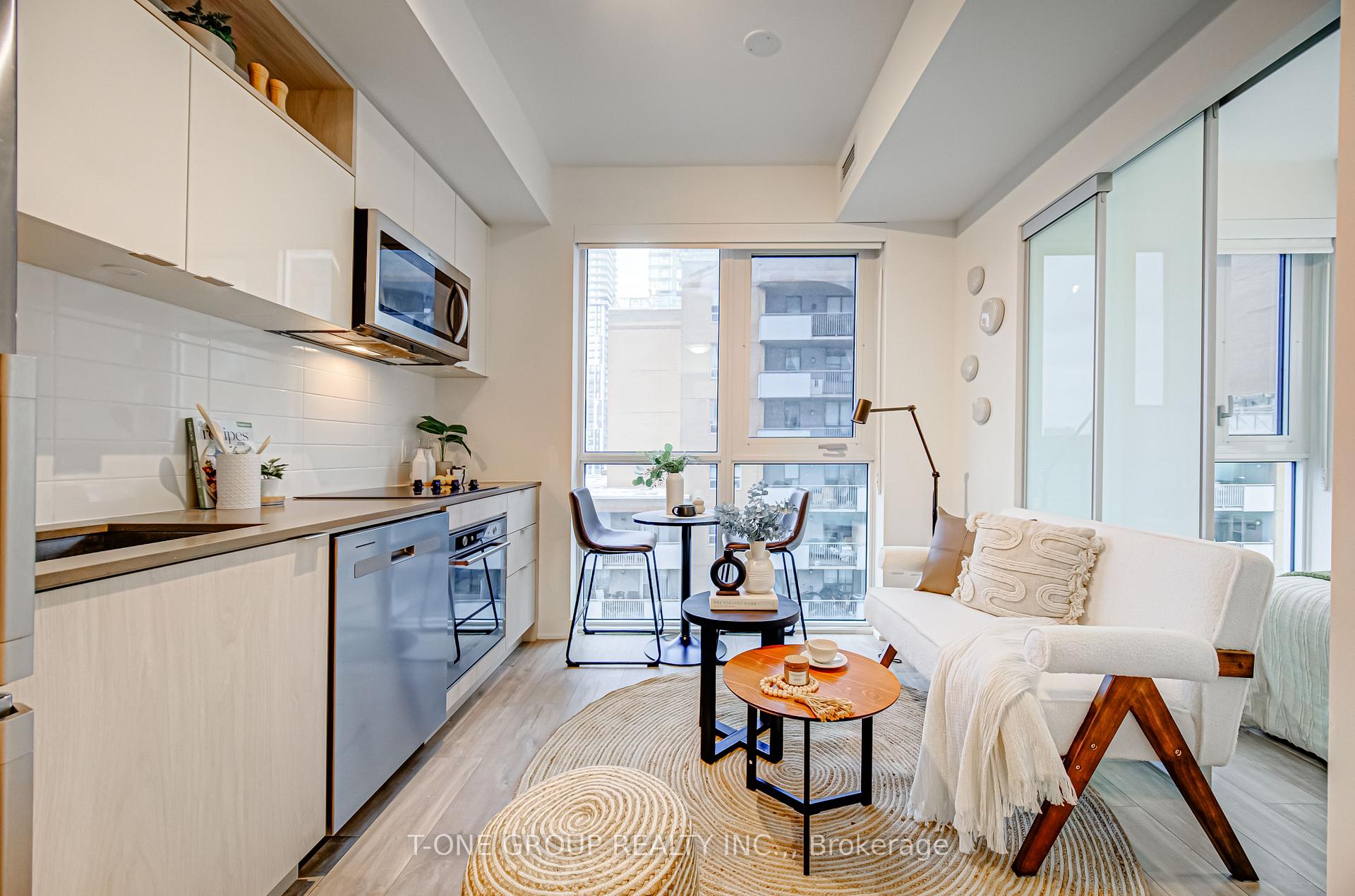#905 - 100 Dalhousie St, Toronto, ON M5B0C7 | 1 Bedroom 1 Bathroom Condo Apt | Image 5