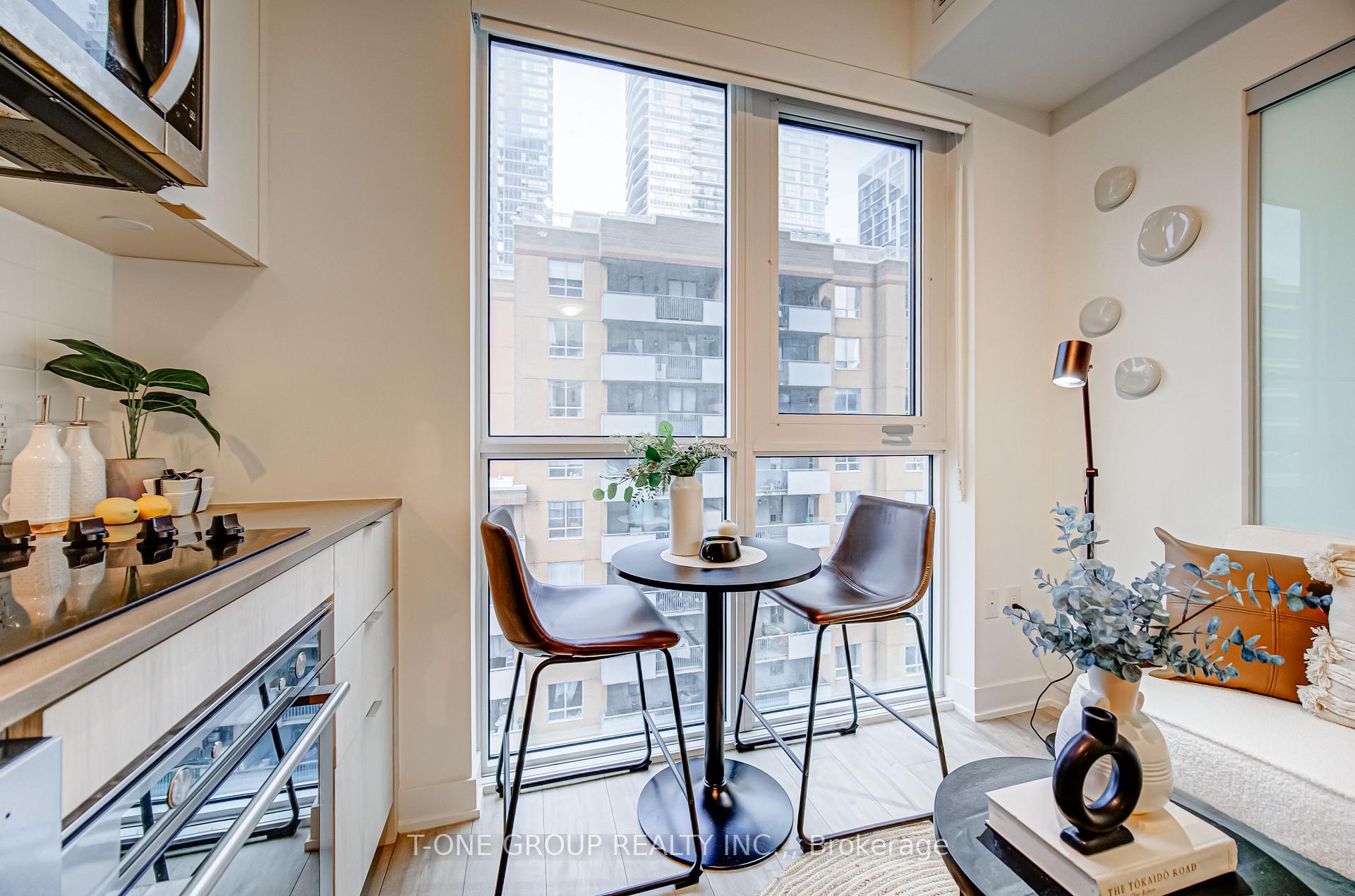 #905 - 100 Dalhousie St, Toronto, ON M5B0C7 | 1 Bedroom 1 Bathroom Condo Apt | Image 6