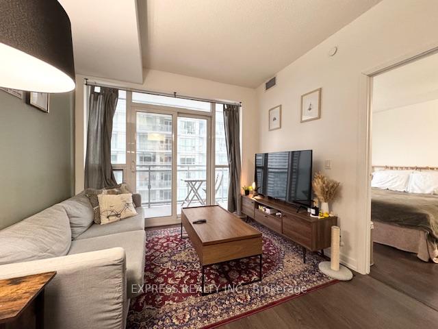 #2006 - 89 Dunfield Ave, Toronto, ON M4S0A4 | 1 Bedroom 1 Bathroom Condo Apt | Image 10