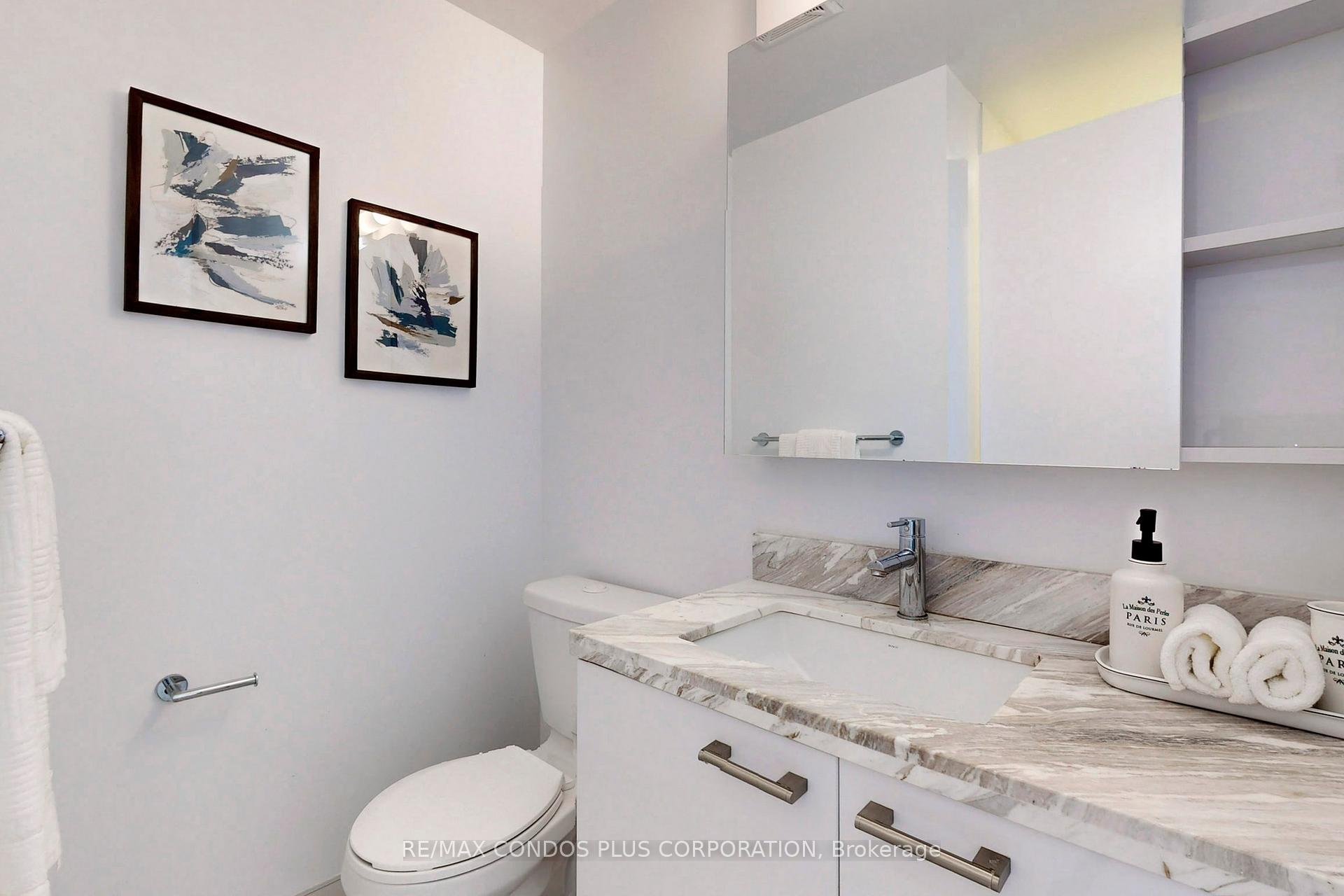 #2006 - 2221 Yonge St, Toronto, ON M4S0B8 | 1 Bedroom 1 Bathroom Condo Apt | Image 12