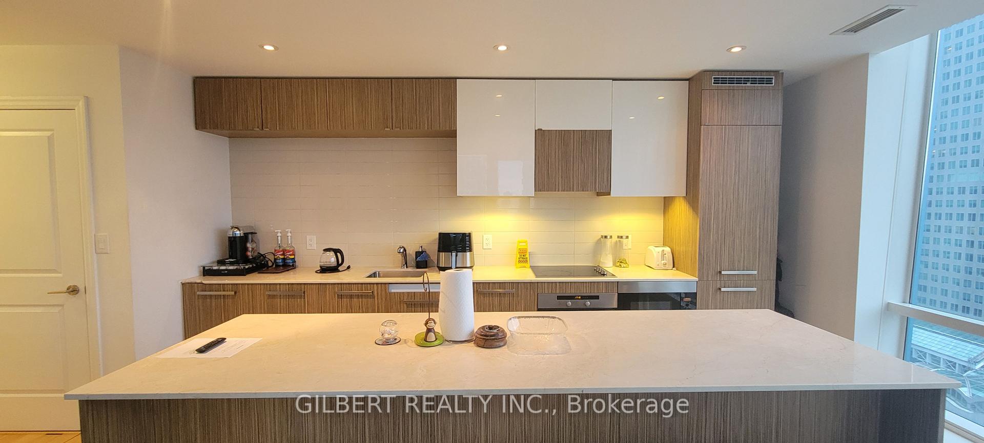 #2108 - 8 The Esplanade, Toronto, ON M5E0A6 | 1 Bedroom 1 Bathroom Condo Apt | Image 2
