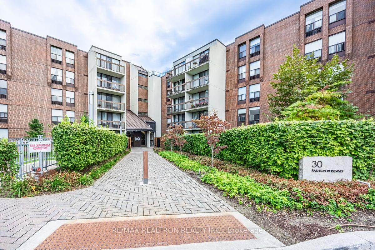 #518E - 30 Fashion Roseway, Toronto, ON M2N6B4 | 2 Bedroom 1 Bathroom Condo Apt | Image 1