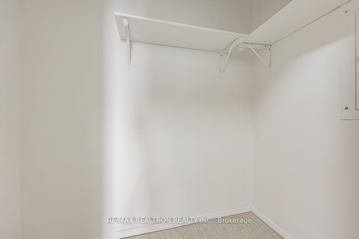 #518E - 30 Fashion Roseway, Toronto, ON M2N6B4 | 2 Bedroom 1 Bathroom Condo Apt | Image 20