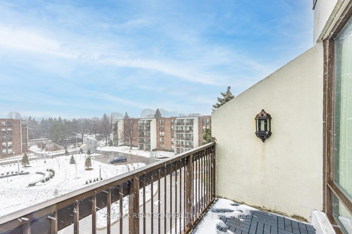 #518E - 30 Fashion Roseway, Toronto, ON M2N6B4 | 2 Bedroom 1 Bathroom Condo Apt | Image 22