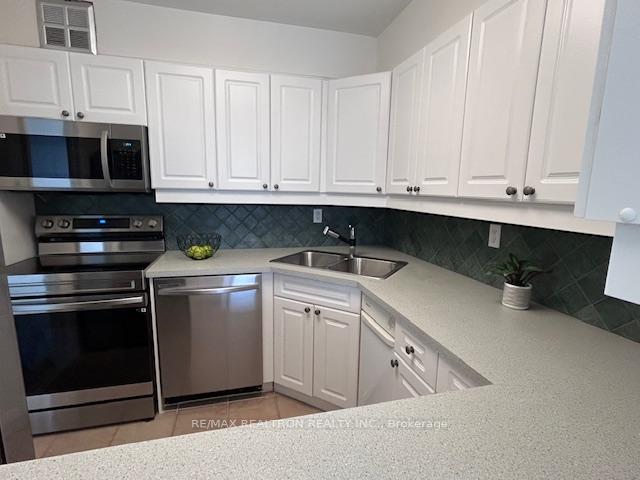 #518E - 30 Fashion Roseway, Toronto, ON M2N6B4 | 2 Bedroom 1 Bathroom Condo Apt | Image 7