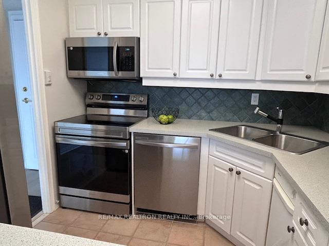 #518E - 30 Fashion Roseway, Toronto, ON M2N6B4 | 2 Bedroom 1 Bathroom Condo Apt | Image 8