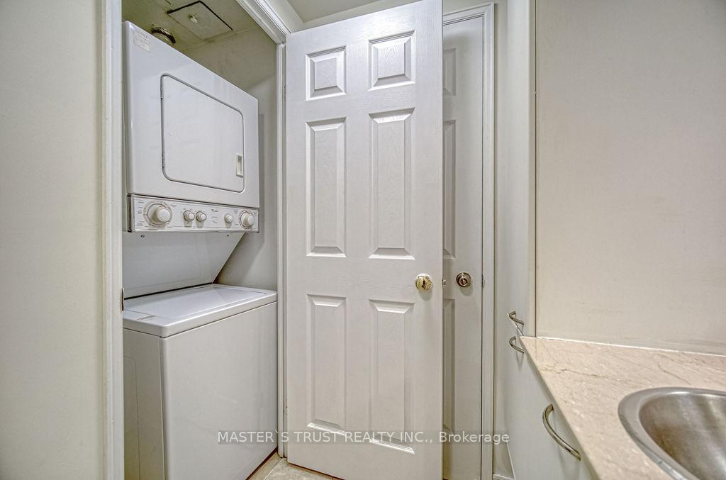 #607 - 55 Bloor St E, Toronto, ON M4W3W6 | 2 Bedroom 2 Bathroom Condo Apt | Image 24