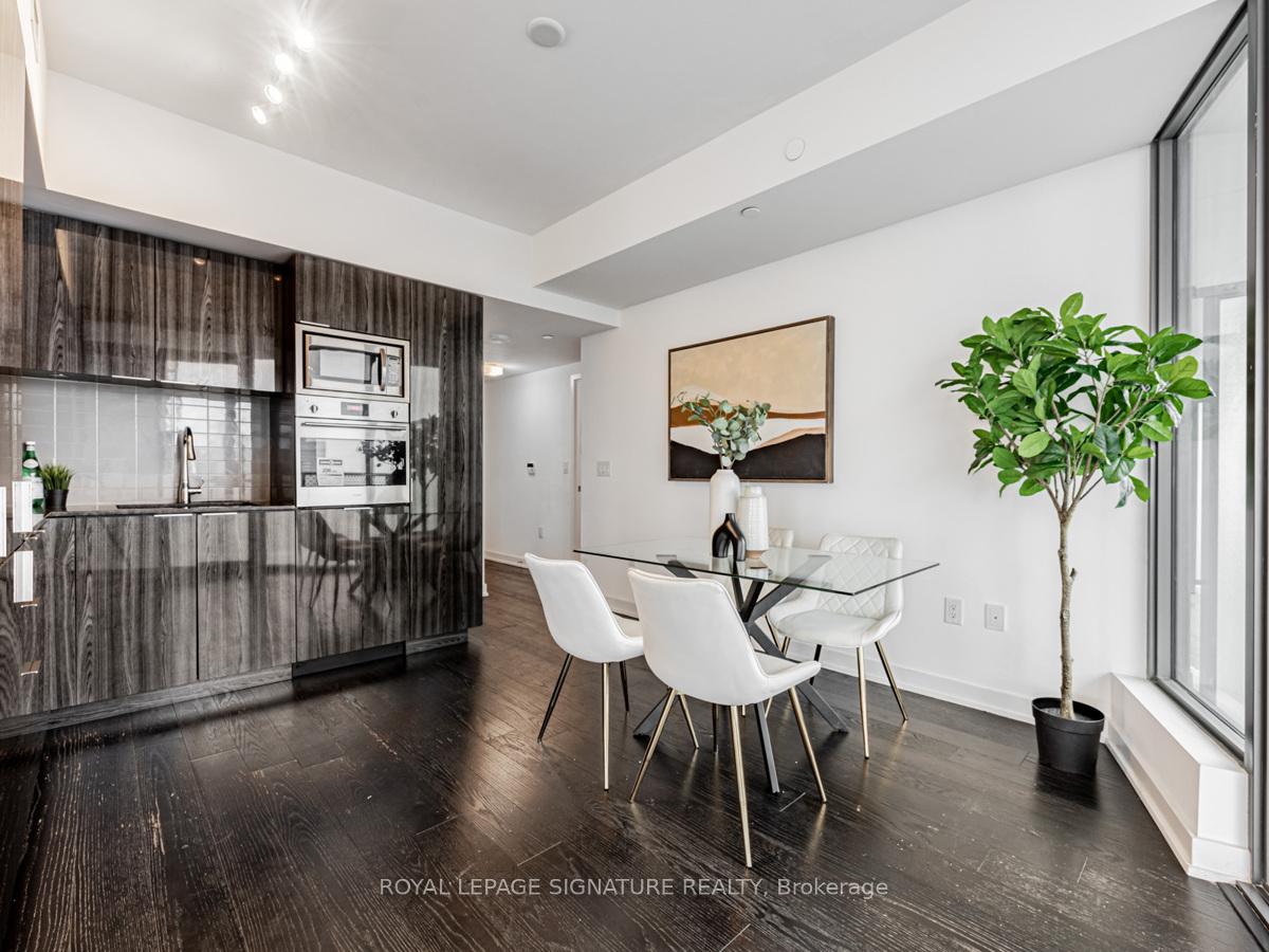 #4711 - 11 Wellesley St W, Toronto, ON M4Y0G4 | 1 Bedroom 1 Bathroom Condo Apt | Image 11