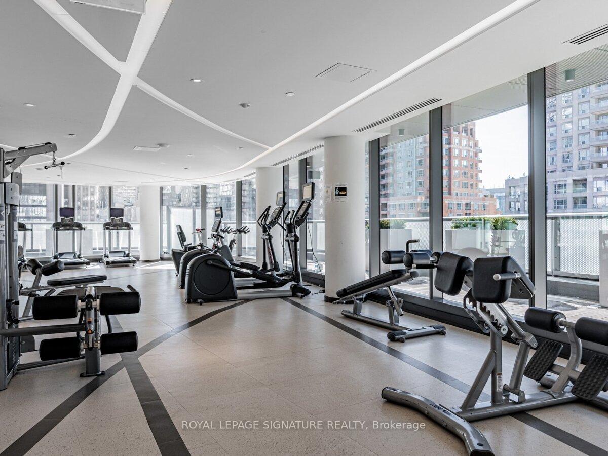 #4711 - 11 Wellesley St W, Toronto, ON M4Y0G4 | 1 Bedroom 1 Bathroom Condo Apt | Image 31