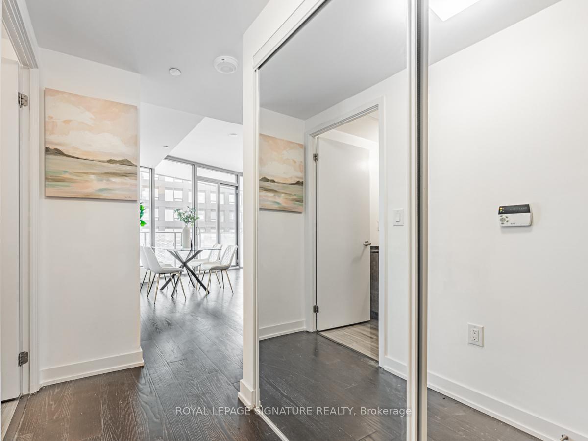 #4711 - 11 Wellesley St W, Toronto, ON M4Y0G4 | 1 Bedroom 1 Bathroom Condo Apt | Image 7