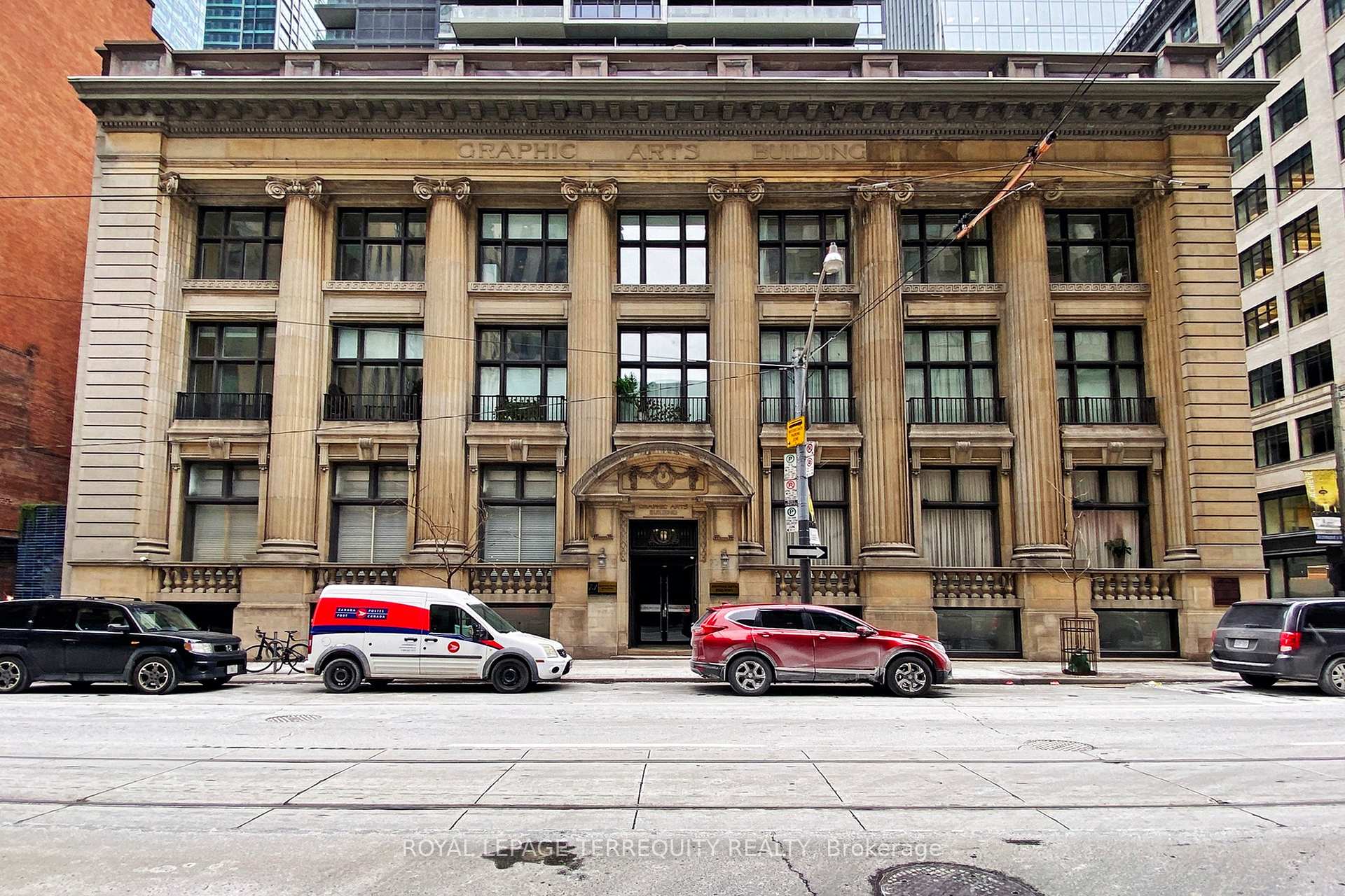 #305B - 73 Richmond St W, Toronto, ON M5H4E8 | 0 Bedroom 1 Bathroom Condo Apt | Image 3