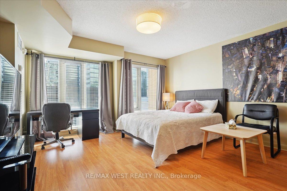 #1616 - 200 Victoria St, Toronto, ON M5B2R3 | 0 Bedroom 1 Bathroom Condo Apt | Image 2