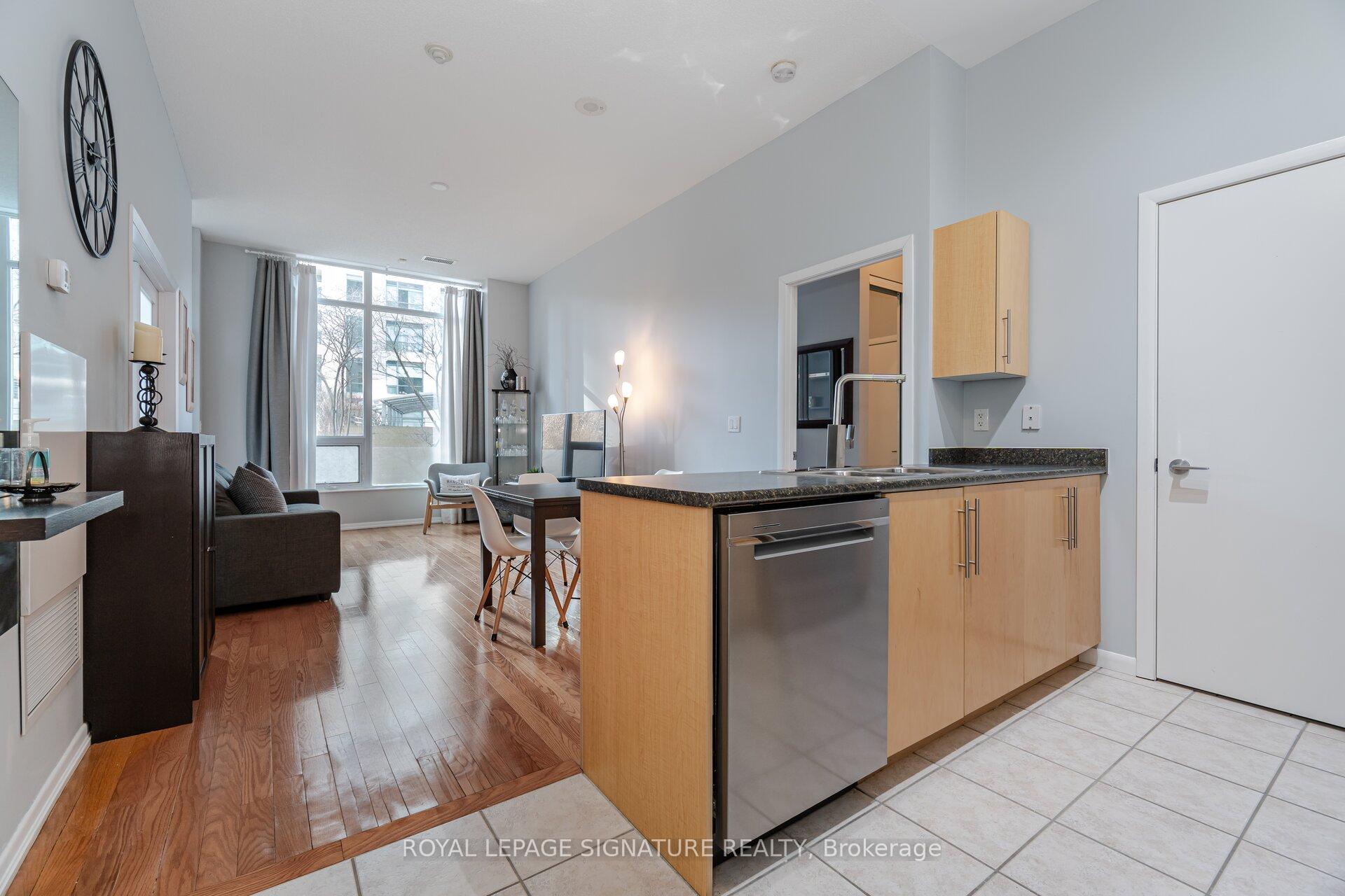 #122 - 231 Fort York Blvd, Toronto, ON M5V1B2 | 2 Bedroom 2 Bathroom Condo Apt | Image 2