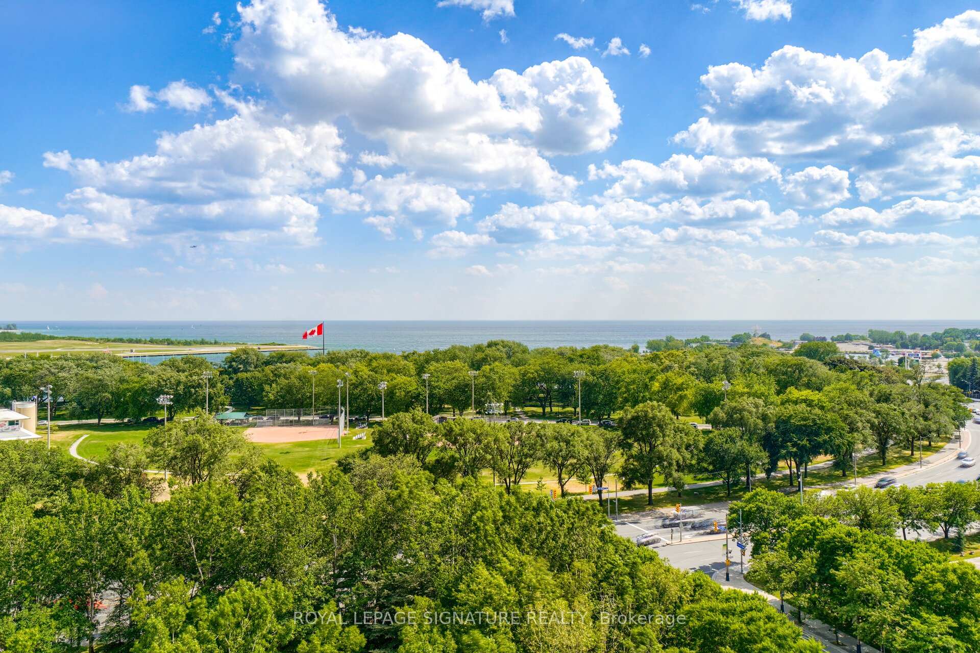 #122 - 231 Fort York Blvd, Toronto, ON M5V1B2 | 2 Bedroom 2 Bathroom Condo Apt | Image 30