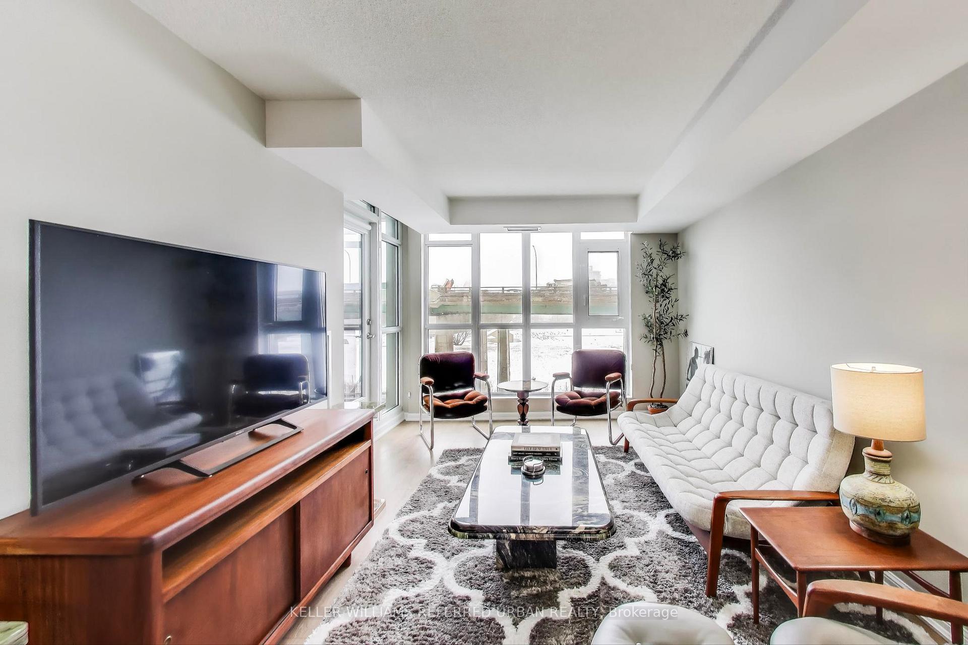 #826 - 35 Bastion St, Toronto, ON M5V0C2 | 1 Bedroom 1 Bathroom Condo Apt | Image 1