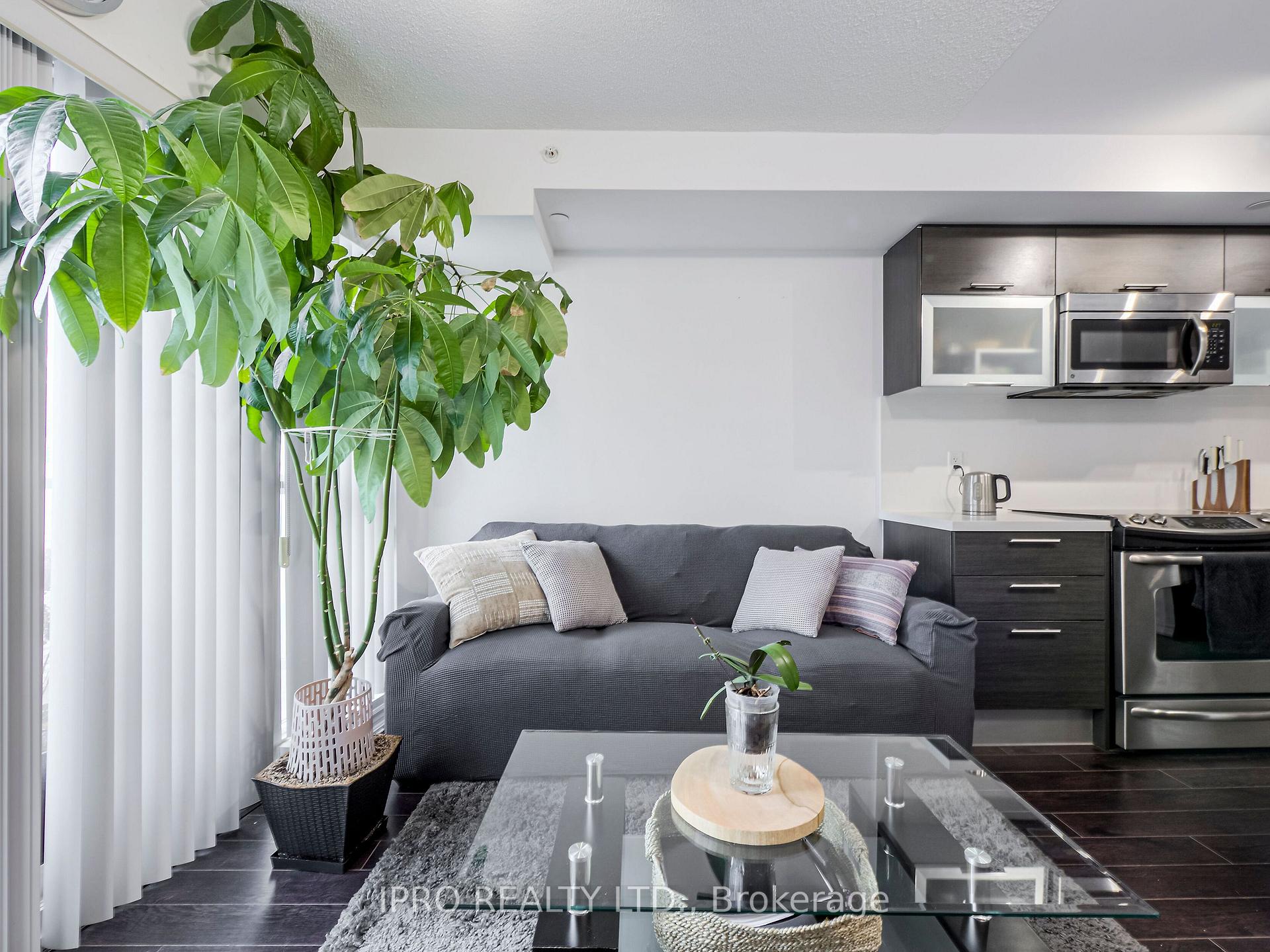 #708 - 386 Yonge St, Toronto, ON M5B0A5 | 1 Bedroom 1 Bathroom Condo Apt | Image 22