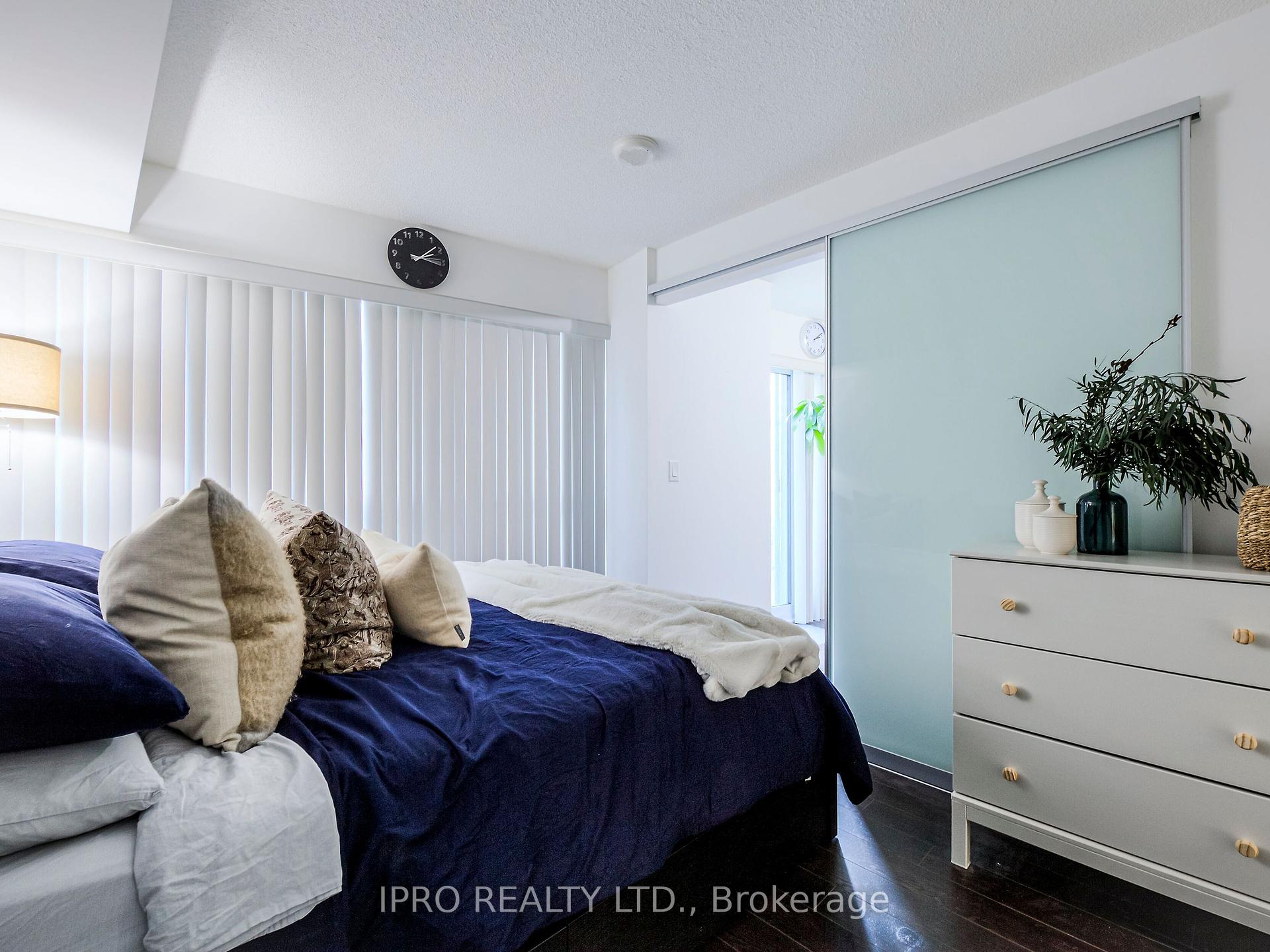 #708 - 386 Yonge St, Toronto, ON M5B0A5 | 1 Bedroom 1 Bathroom Condo Apt | Image 25
