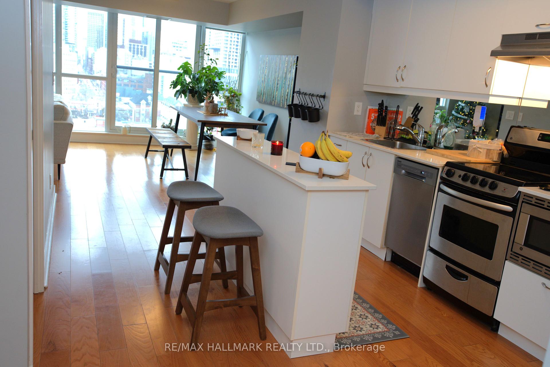 #1207 - 320 Richmond St E, Toronto, ON M5A1P9 | 1 Bedroom 1 Bathroom Condo Apt | Image 5