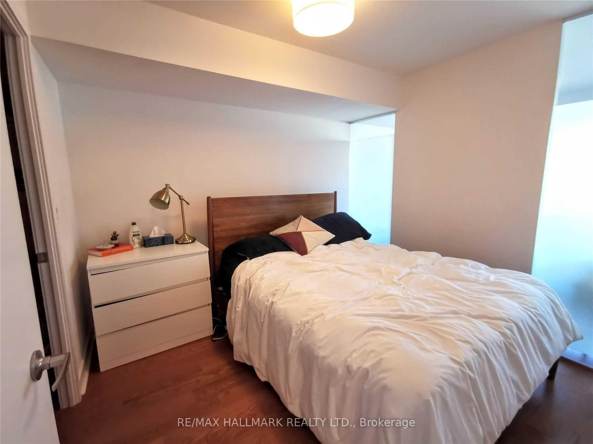 #1207 - 320 Richmond St E, Toronto, ON M5A1P9 | 1 Bedroom 1 Bathroom Condo Apt | Image 8