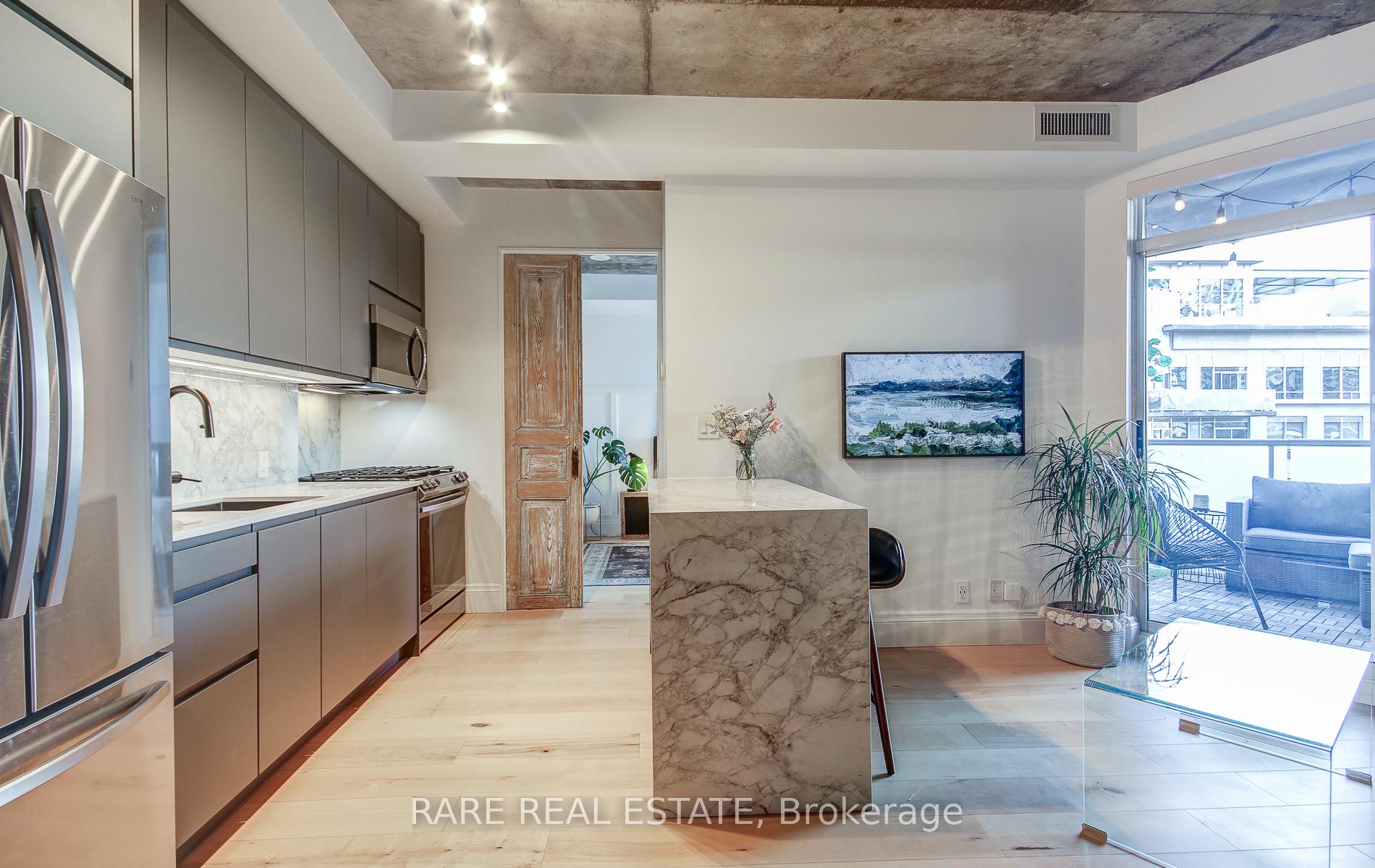 #829 - 1 Shaw St, Toronto, ON M6K0A1 | 2 Bedroom 2 Bathroom Condo Apt | Image 11