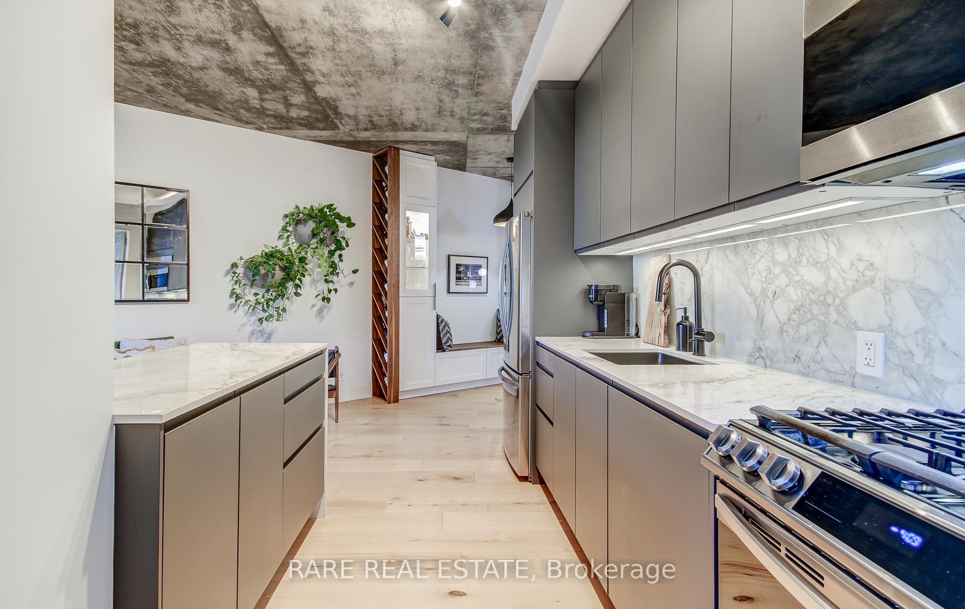 #829 - 1 Shaw St, Toronto, ON M6K0A1 | 2 Bedroom 2 Bathroom Condo Apt | Image 18