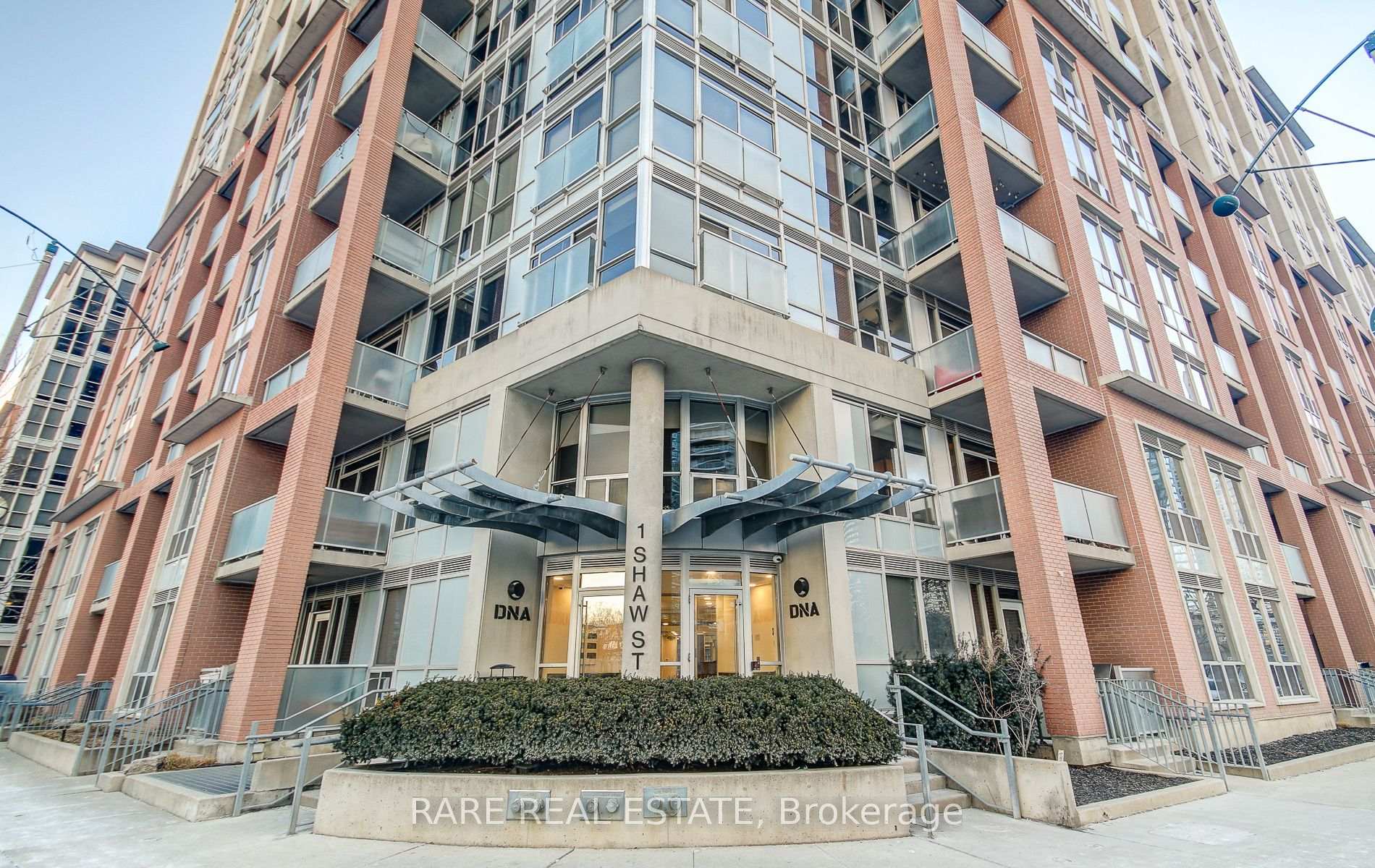 #829 - 1 Shaw St, Toronto, ON M6K0A1 | 2 Bedroom 2 Bathroom Condo Apt | Image 31