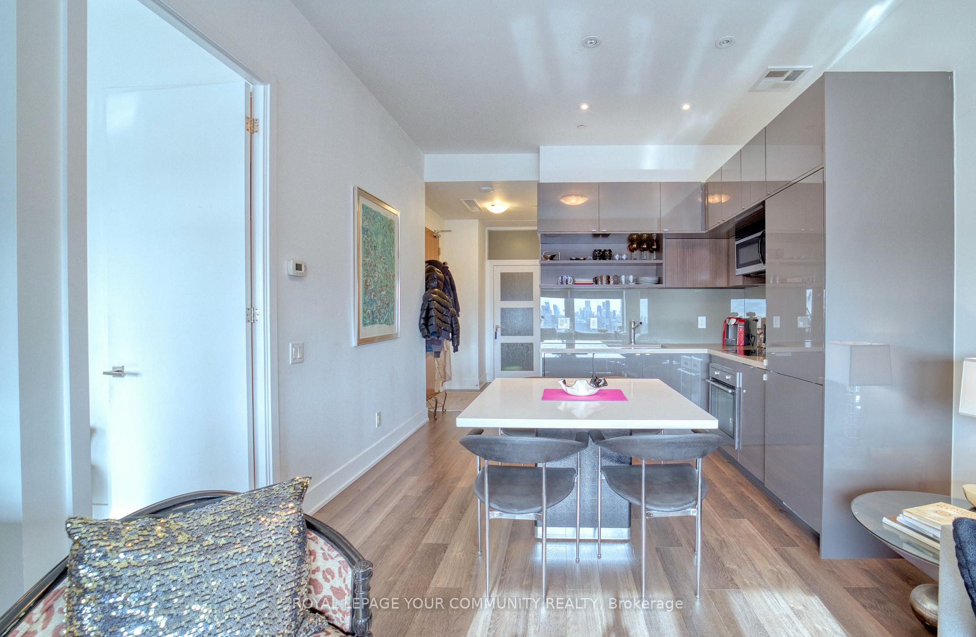 #1618 - 111 St Clair St W, Toronto, ON M4V1W5 | 1 Bedroom 2 Bathroom Condo Apt | Image 18