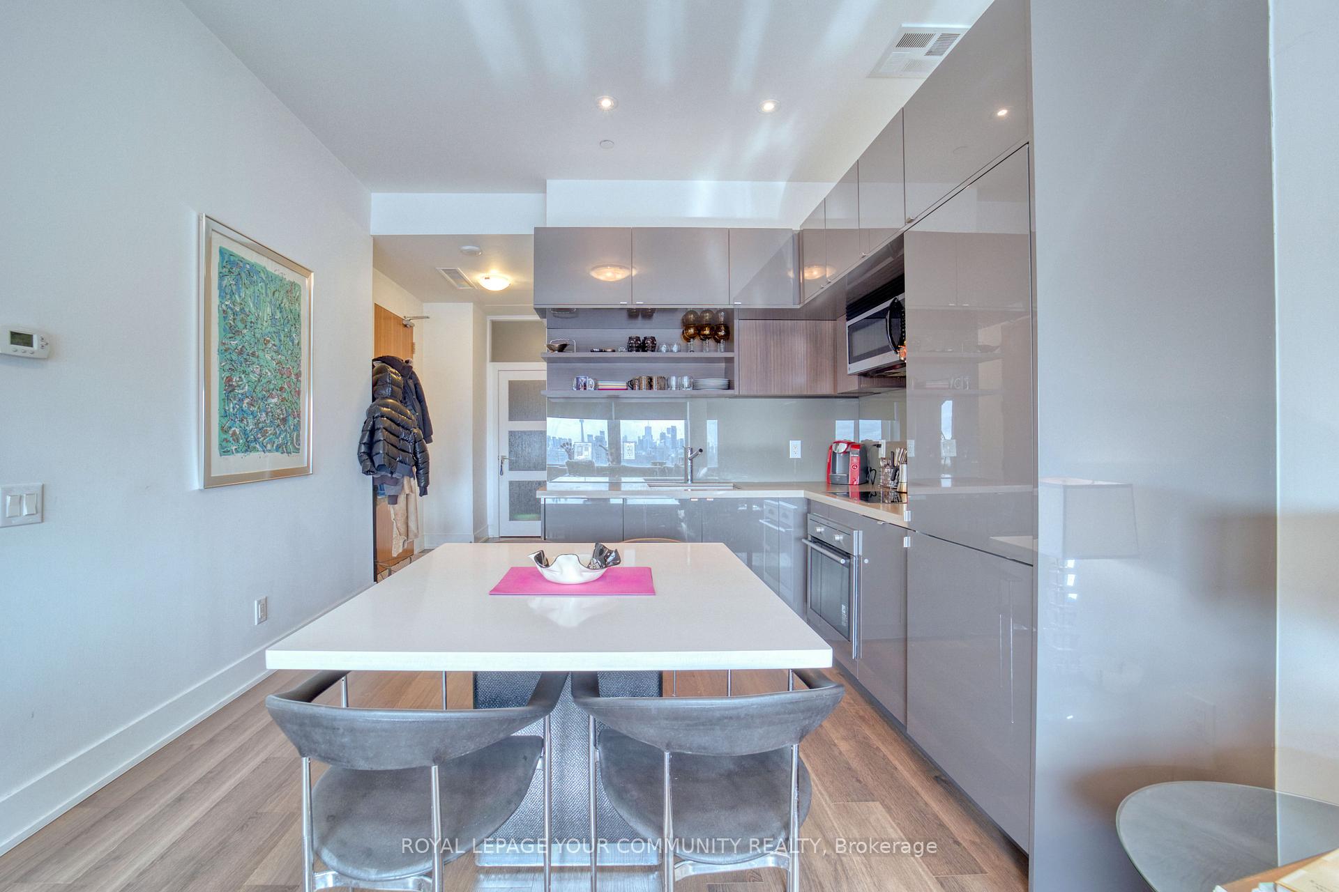 #1618 - 111 St Clair St W, Toronto, ON M4V1W5 | 1 Bedroom 2 Bathroom Condo Apt | Image 9