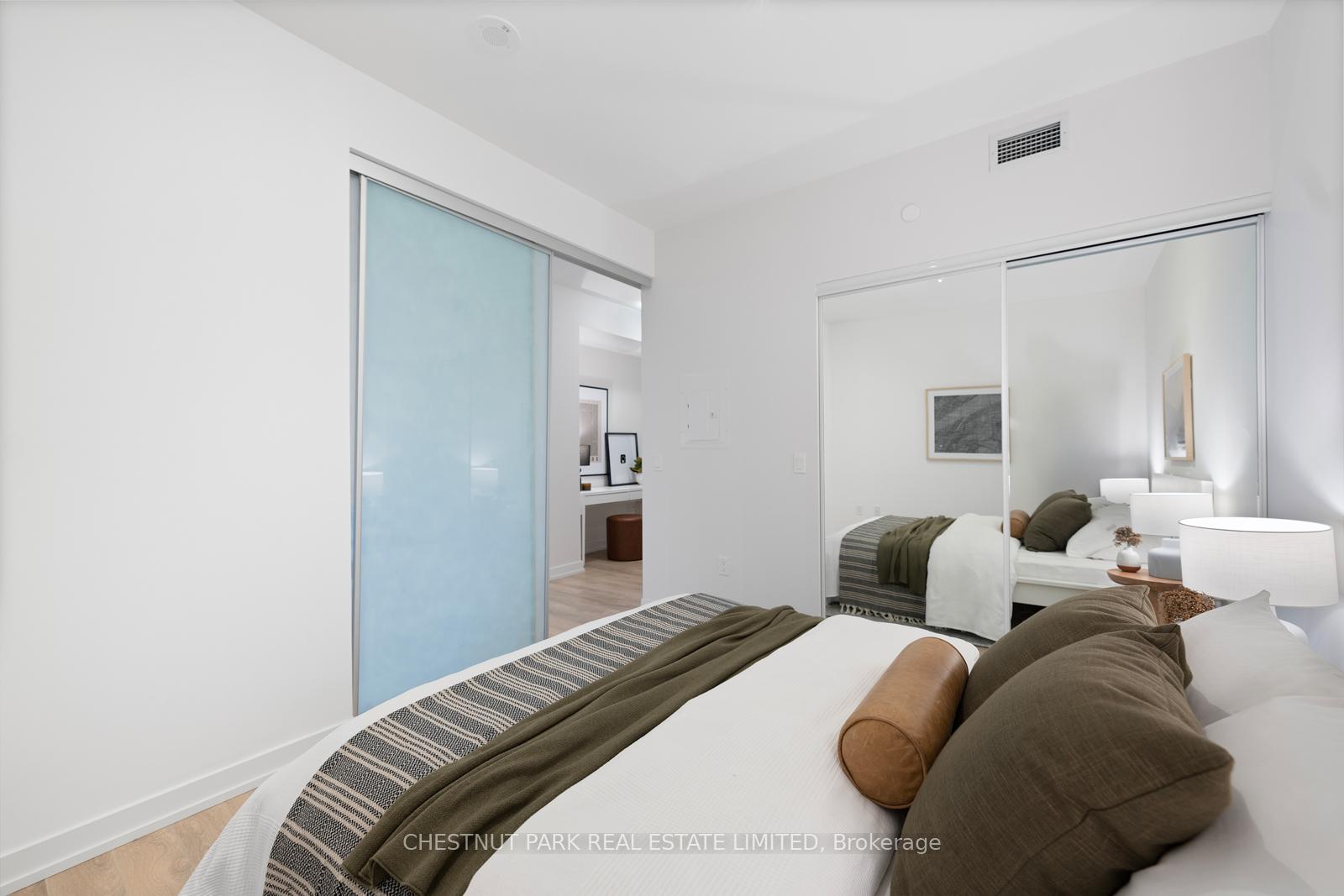 #513 - 158 Front St E, Toronto, ON M5A0K9 | 2 Bedroom 2 Bathroom Condo Apt | Image 13