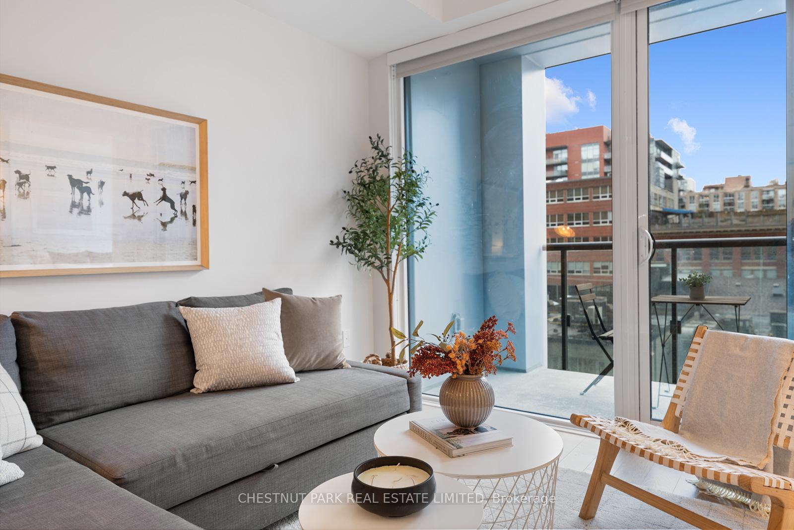 #513 - 158 Front St E, Toronto, ON M5A0K9 | 2 Bedroom 2 Bathroom Condo Apt | Image 8