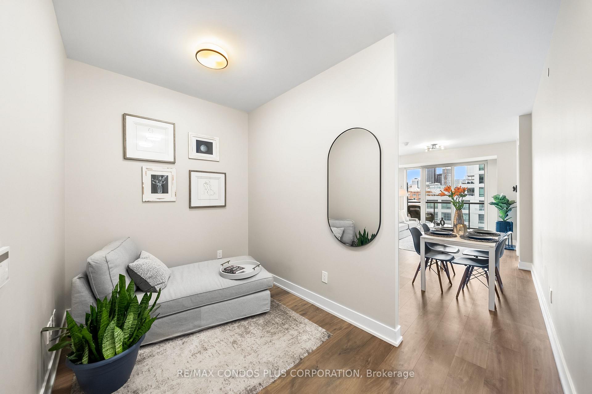 #511 - 80 Vanauley St, Toronto, ON M5T0C9 | 1 Bedroom 2 Bathroom Condo Apt | Image 3