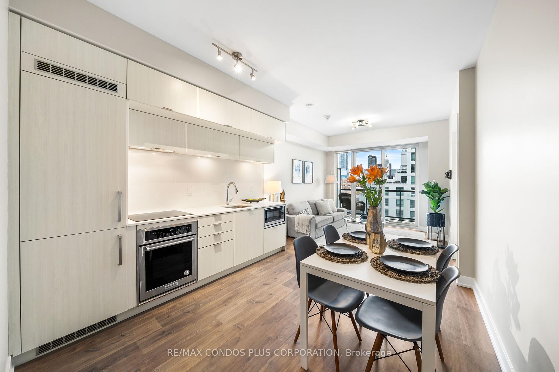 #511 - 80 Vanauley St, Toronto, ON M5T0C9 | 1 Bedroom 2 Bathroom Condo Apt | Image 8