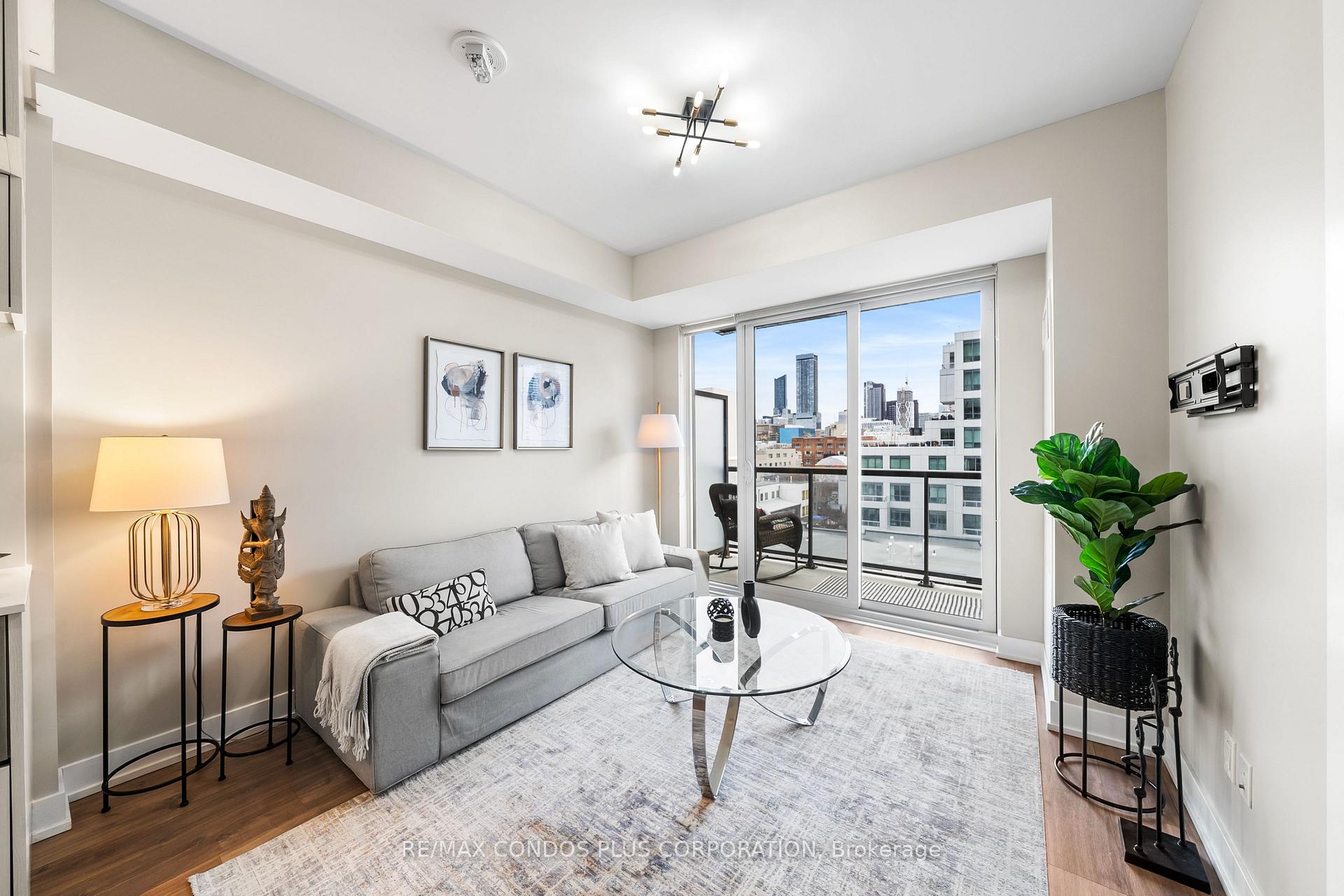 #511 - 80 Vanauley St, Toronto, ON M5T0C9 | 1 Bedroom 2 Bathroom Condo Apt | Image 9