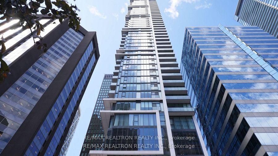 #3801 - 426 University Ave, Toronto, ON M5G1S9 | 1 Bedroom 1 Bathroom Condo Apt | Image 10