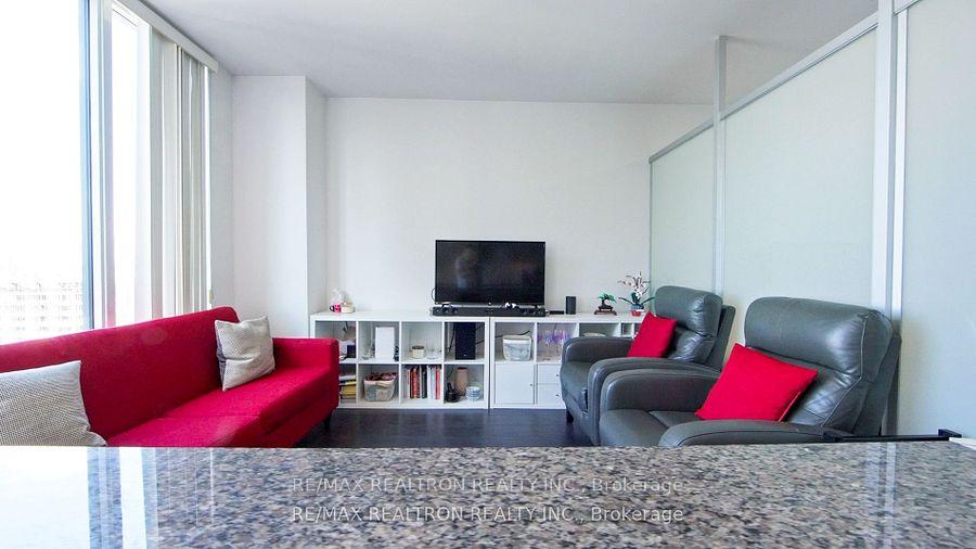 #3801 - 426 University Ave, Toronto, ON M5G1S9 | 1 Bedroom 1 Bathroom Condo Apt | Image 2