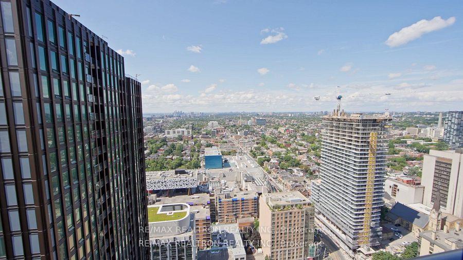 #3801 - 426 University Ave, Toronto, ON M5G1S9 | 1 Bedroom 1 Bathroom Condo Apt | Image 9