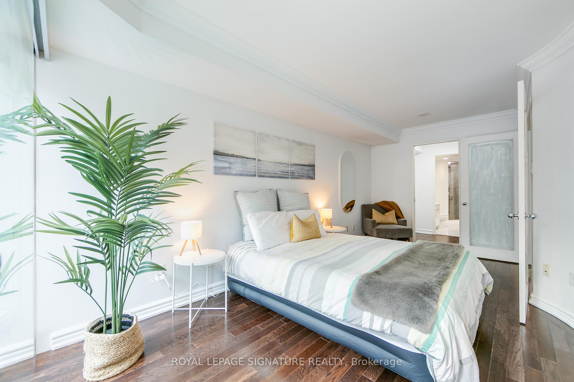 #605 - 33 University Ave, Toronto, ON M5J2S7 | 1 Bedroom 1 Bathroom Condo Apt | Image 24