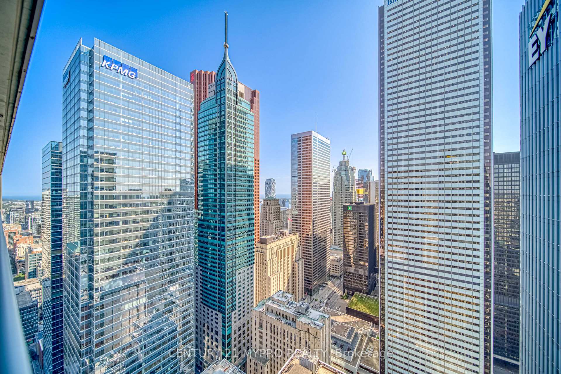 #4911 - 70 Temperance St, Toronto, ON M5H0B1 | 2 Bedroom 2 Bathroom Condo Apt | Image 24