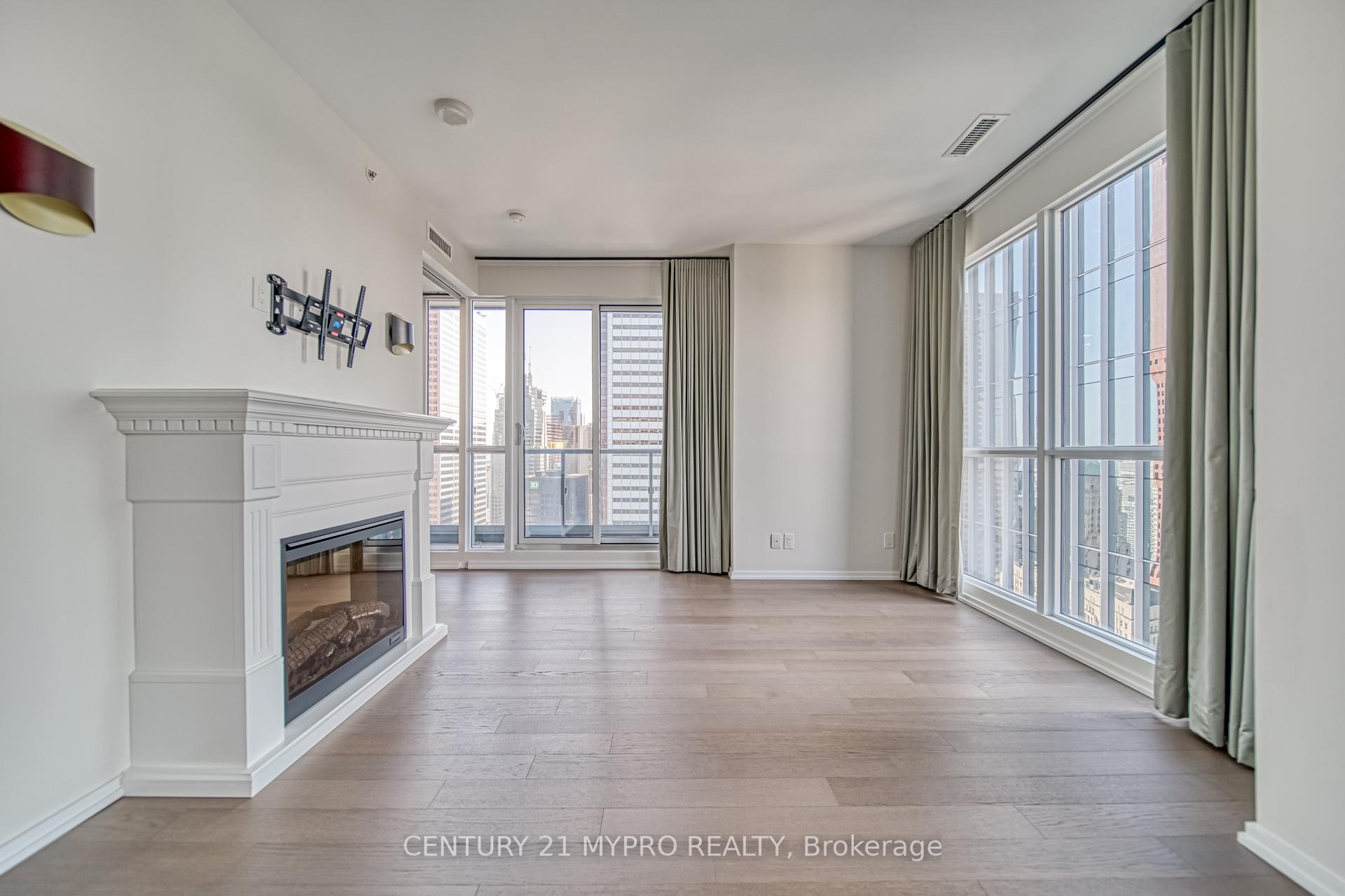 #4911 - 70 Temperance St, Toronto, ON M5H0B1 | 2 Bedroom 2 Bathroom Condo Apt | Image 8